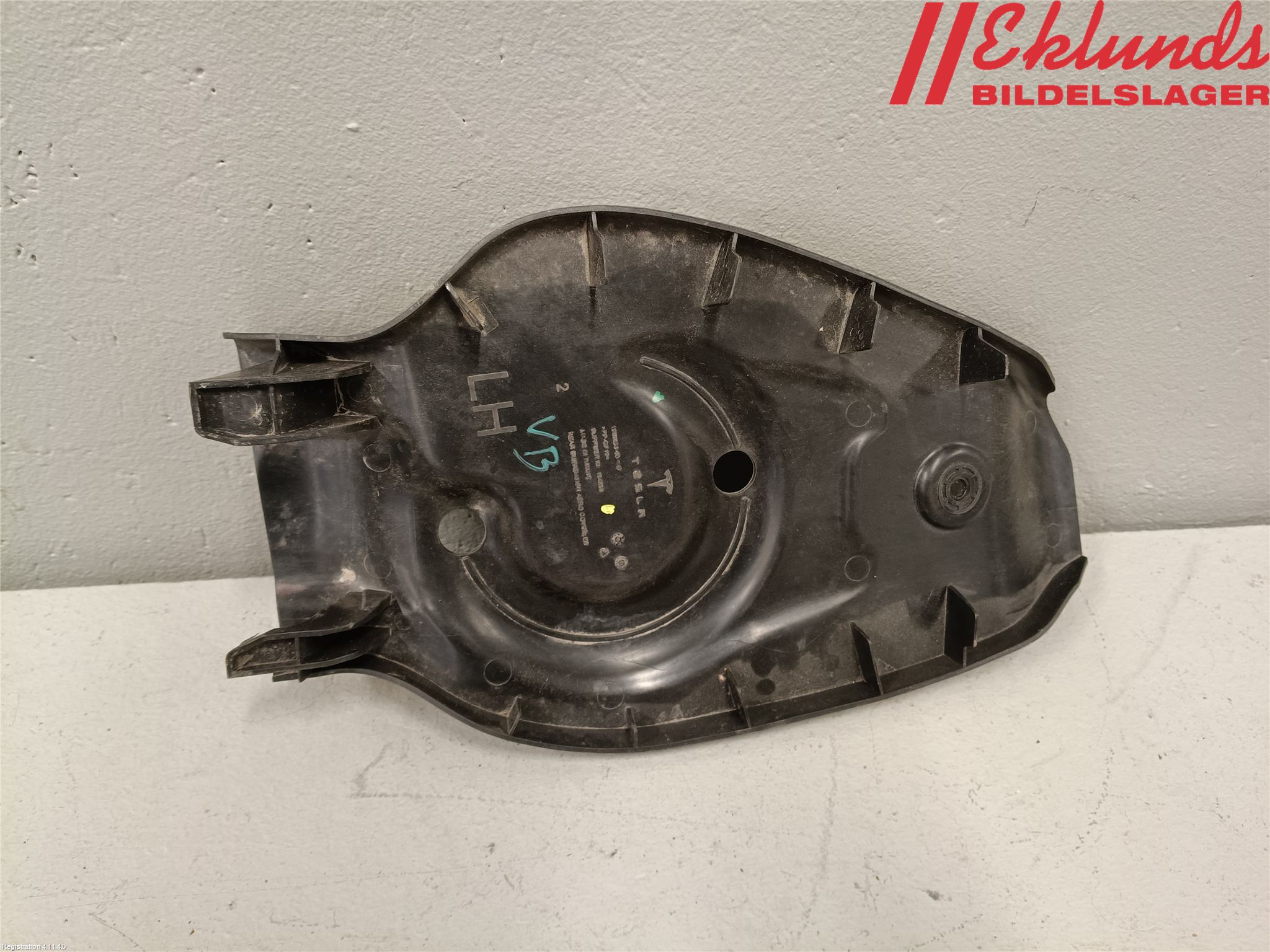 Tesla MODEL Y 21- Bakvagn Övrigt