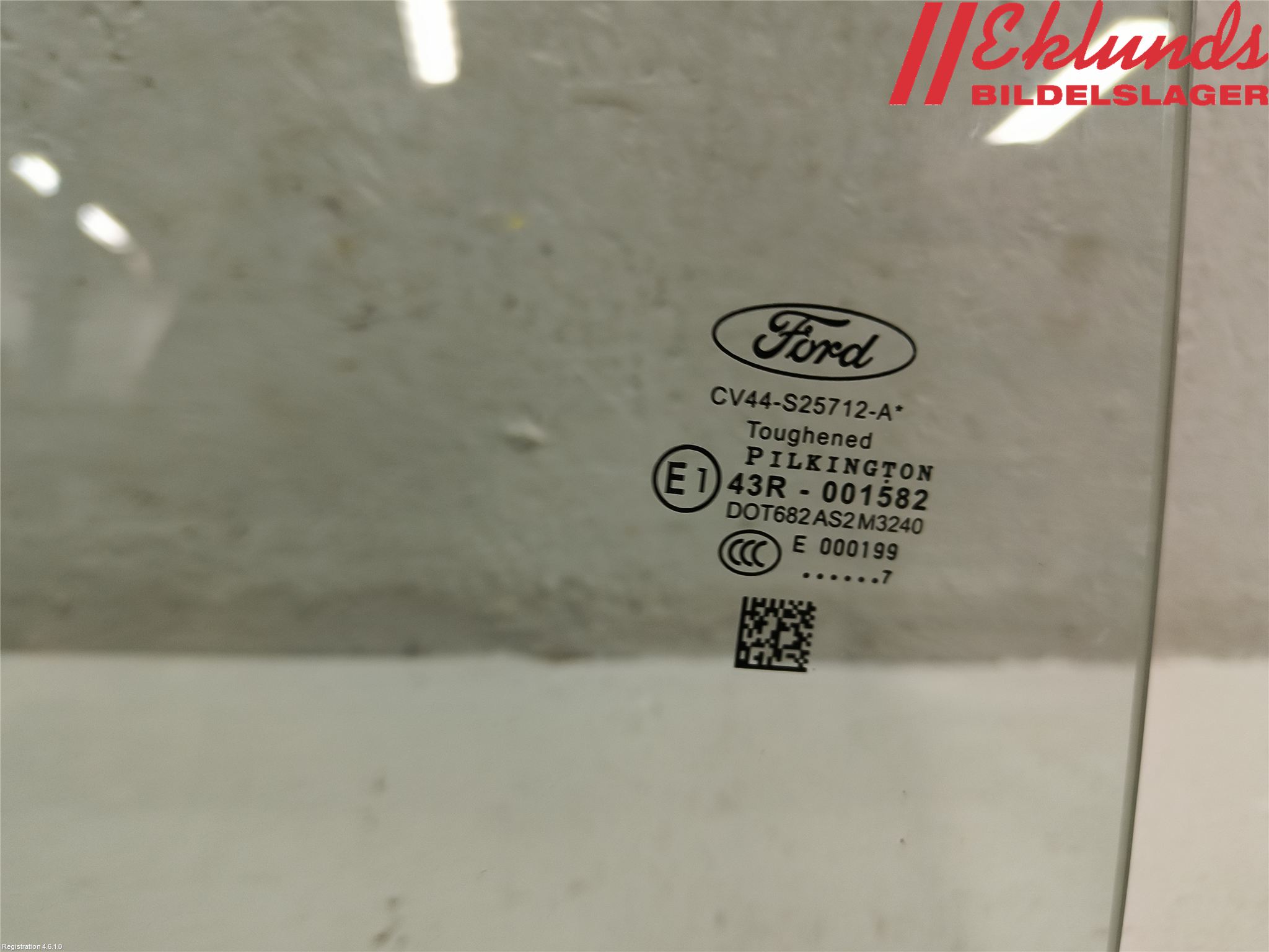 Ford KUGA 17-19 Dörruta Bak Höger