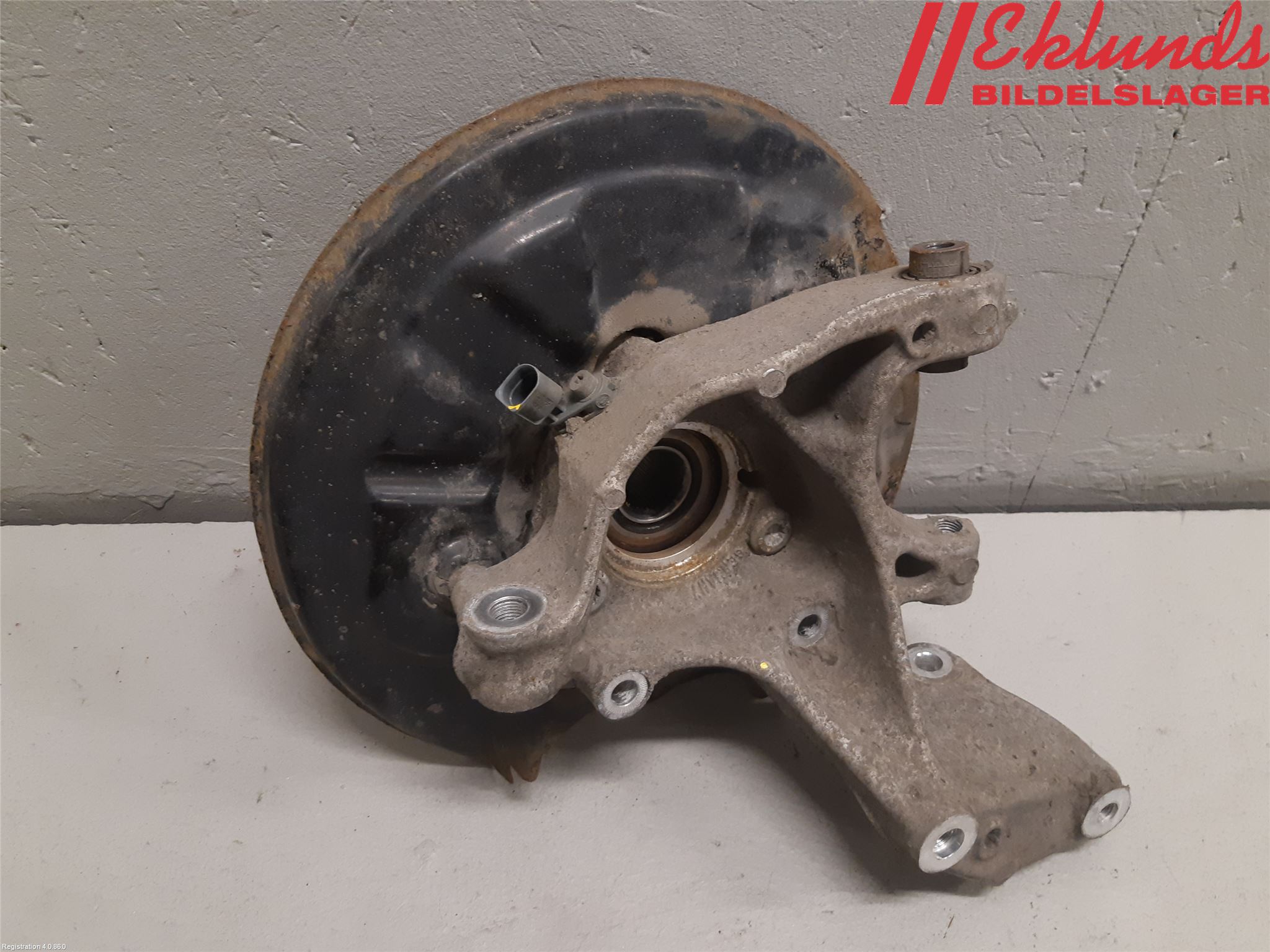 Skoda SUPERB 16-24 Hjullagerhus-Spindel Hö B