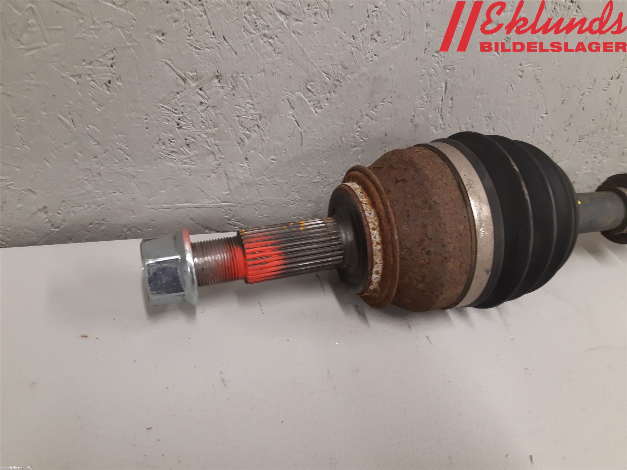 Nissan X-TRAIL 14-21 Drivaxel Fram Vänster