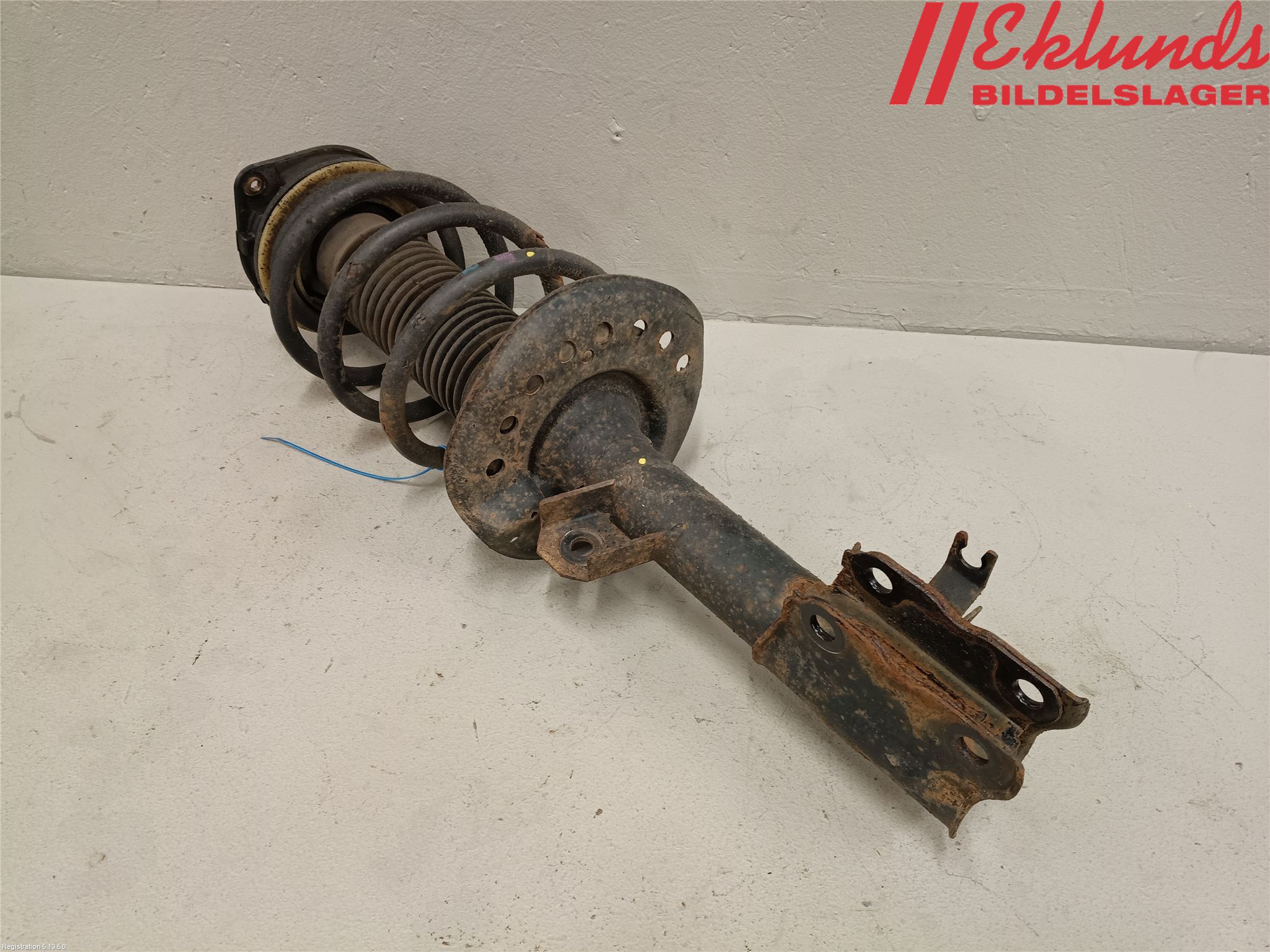 Nissan QASHQAI 10-14 Fjäderben Fram Höger