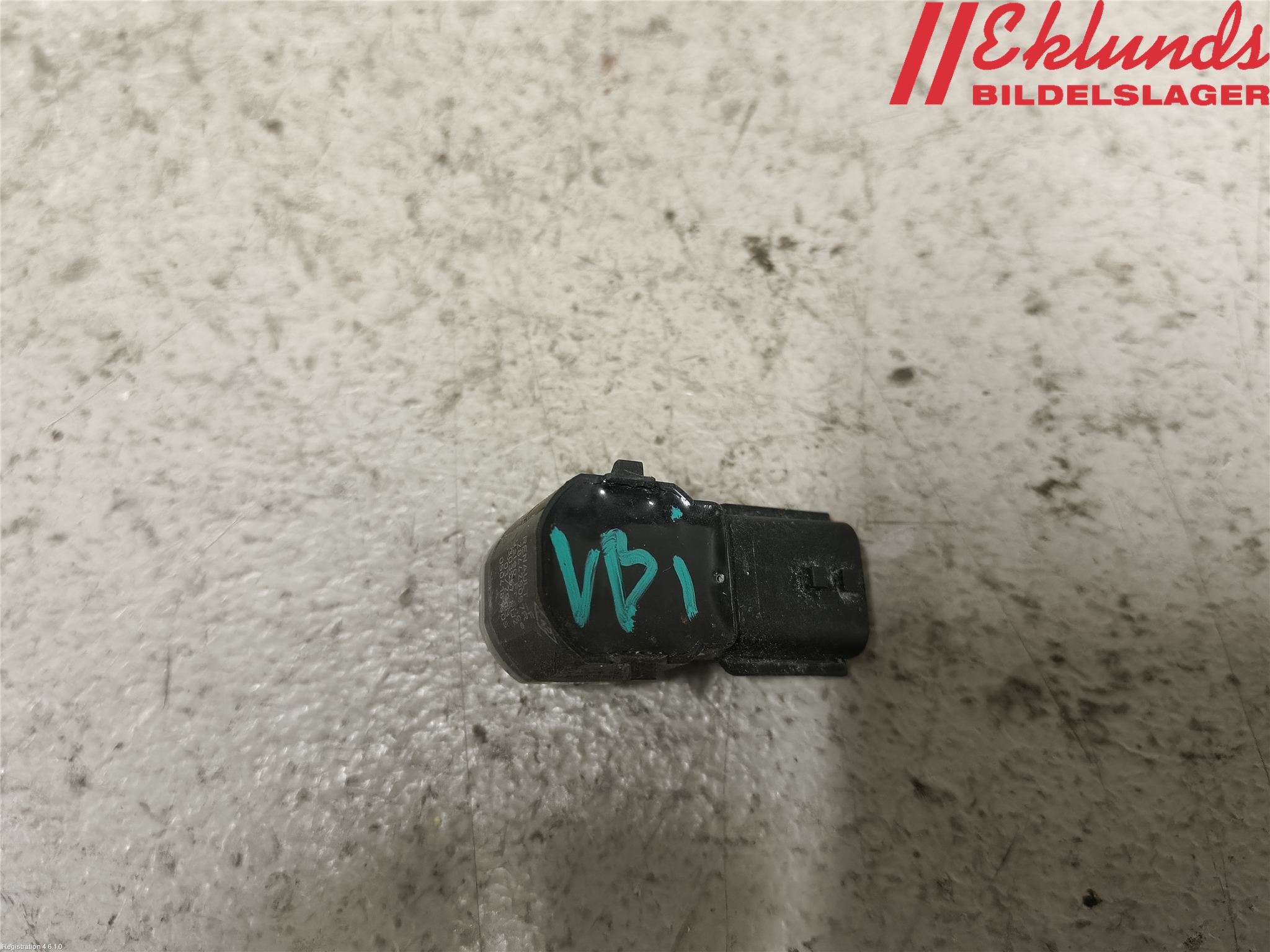 Renault TRAFIC/E-TECH 15- Parkeringshjälp Backsensor