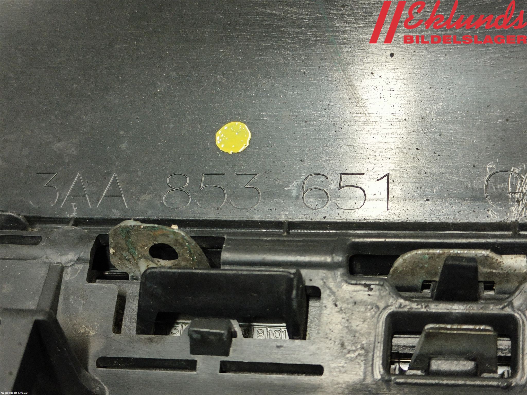 Volkswagen VW PASSAT 11-14 Grill Komp