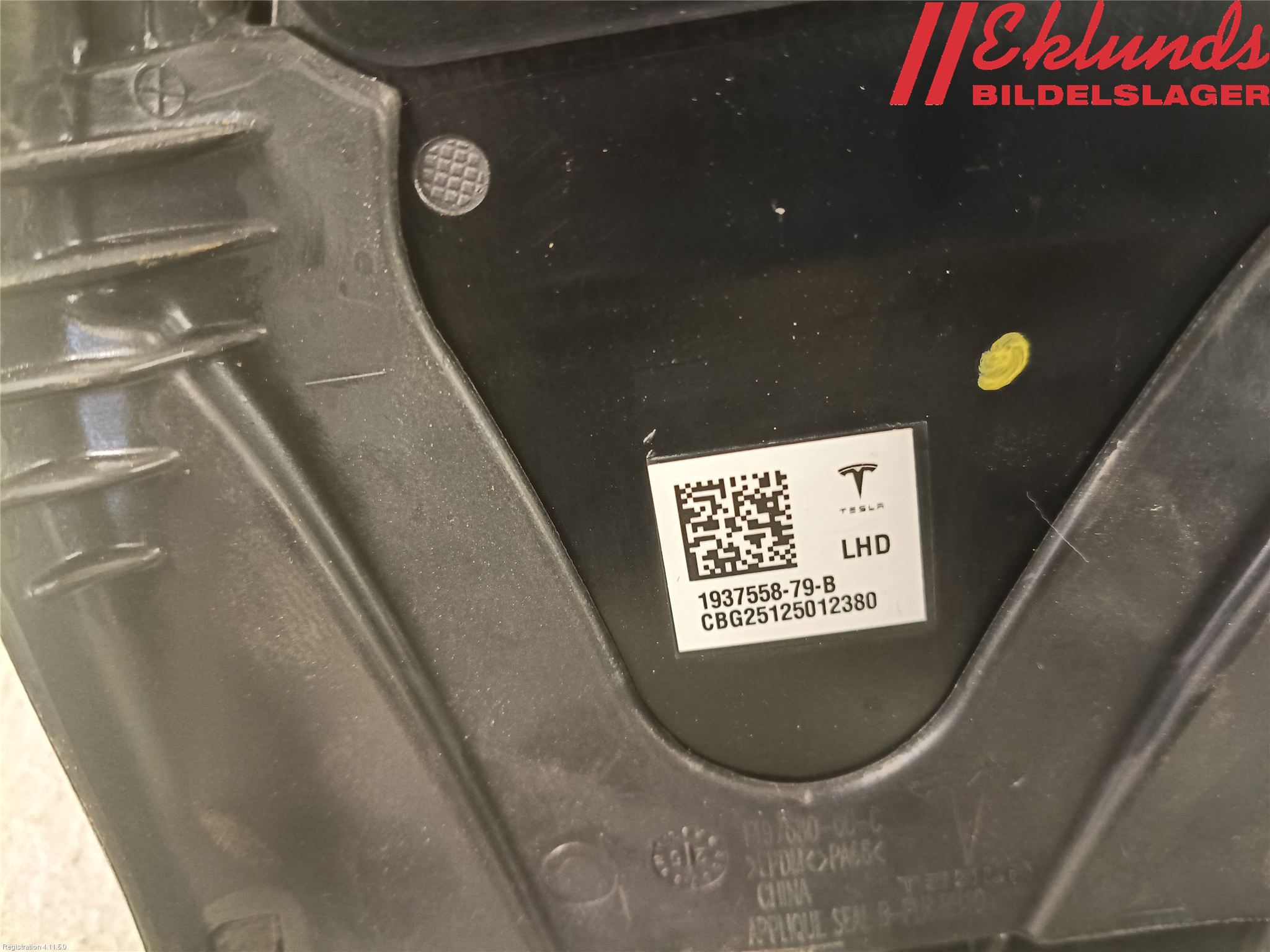 Tesla MODEL Y 21- Dörr Dekorlist Bak Hö