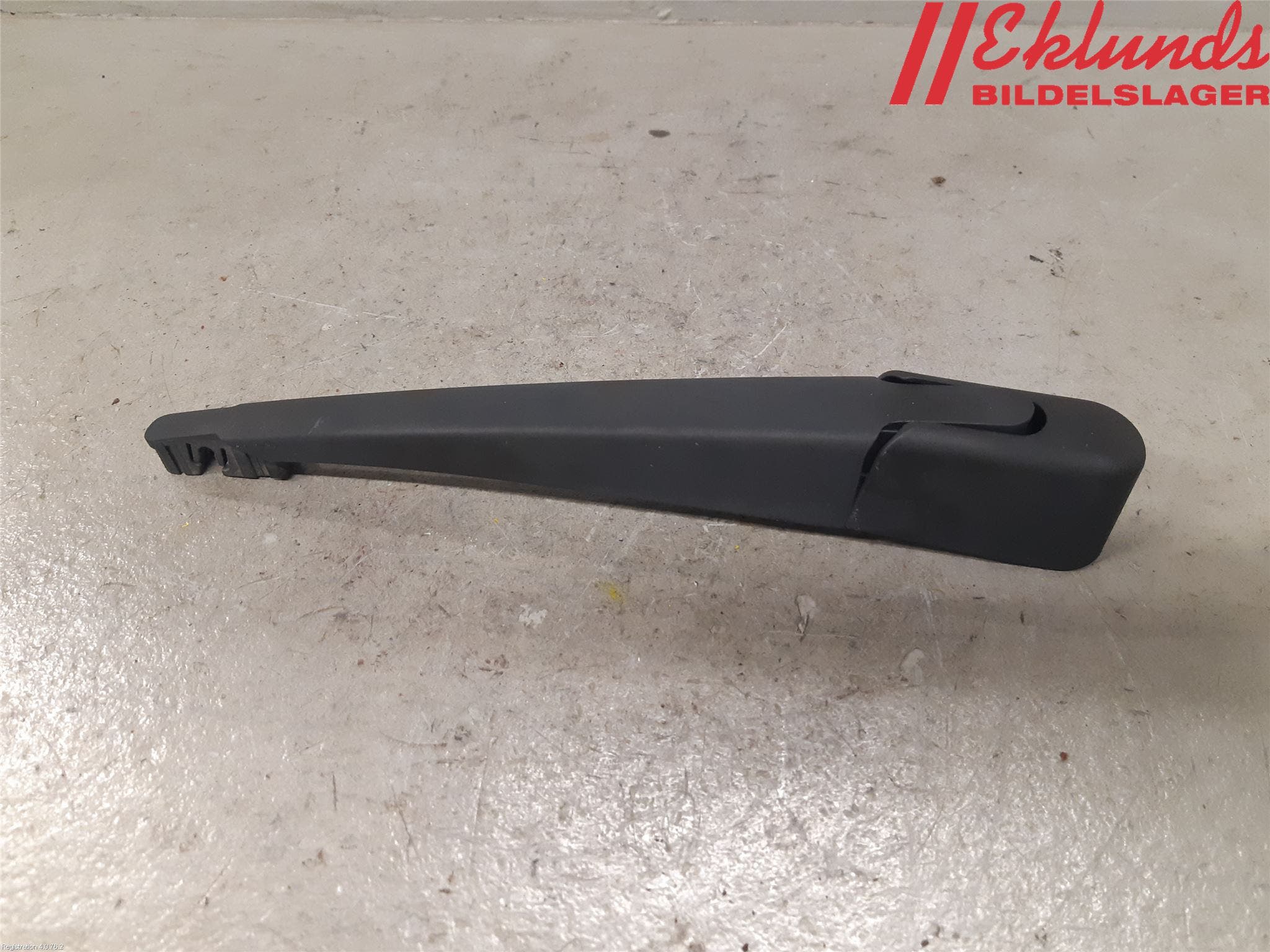 Peugeot 308 14-21 Torkararm-Bakruta