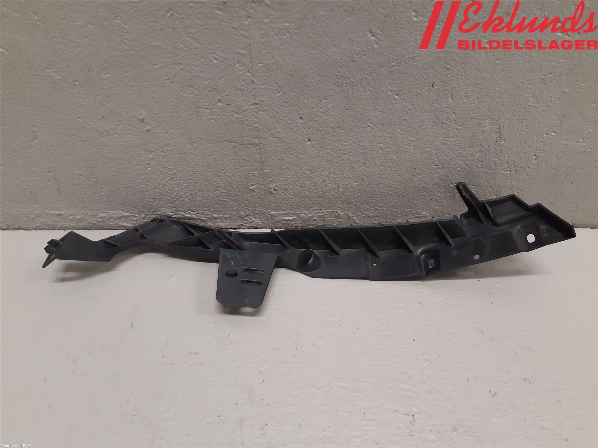 Opel ASTRA J 10-15 Stötfångarfäste Fram Vä