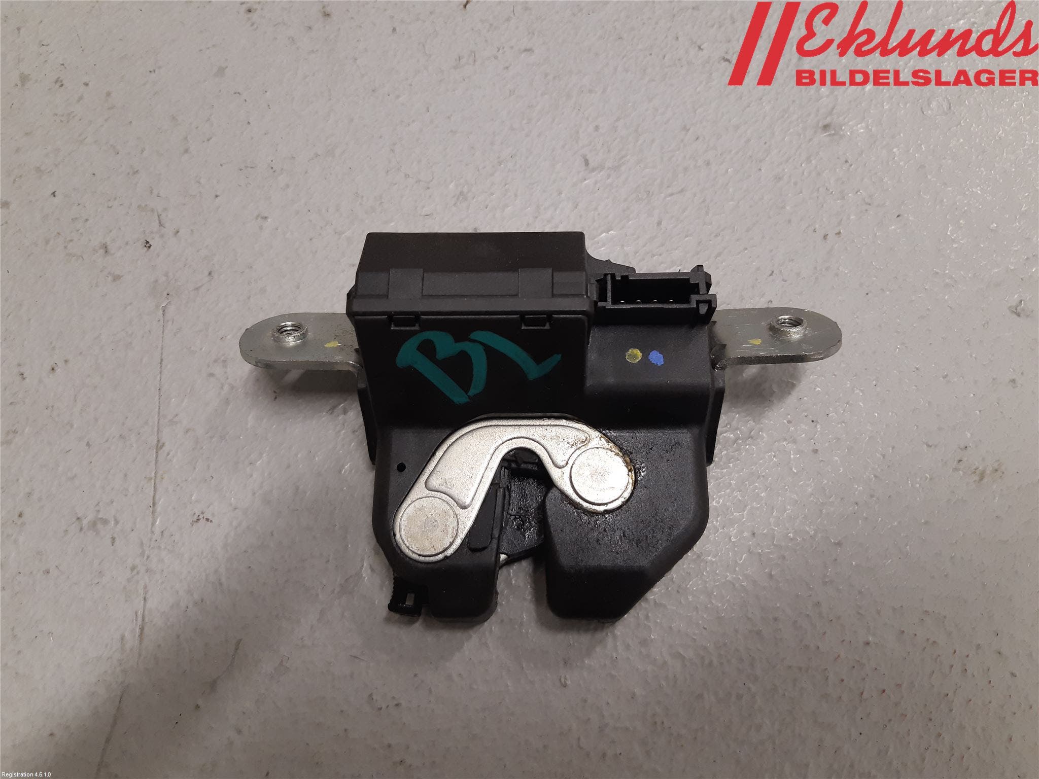 Opel CORSA D 07-14 Låskista Baklucka