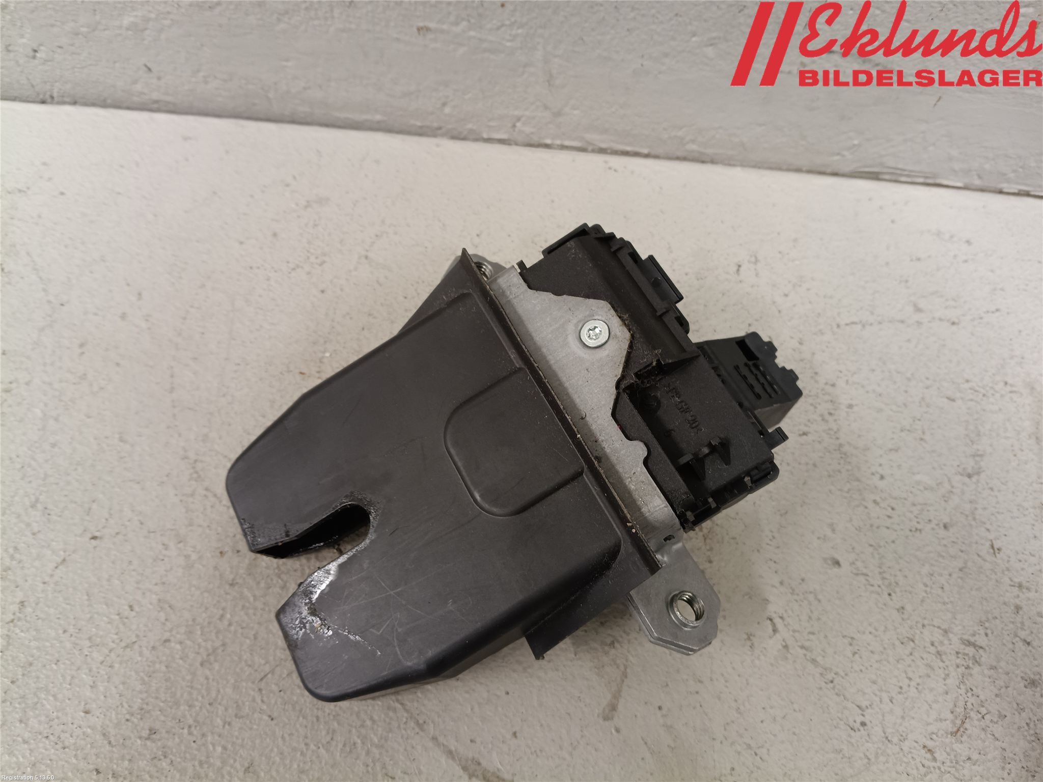 Ford FOCUS 15-18 Låskista Baklucka
