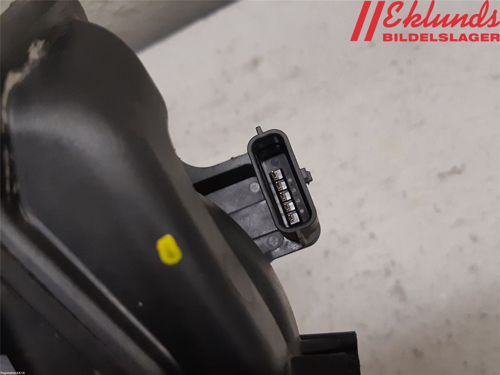 Renault TRAFIC/E-TECH 15- Injspjällhus