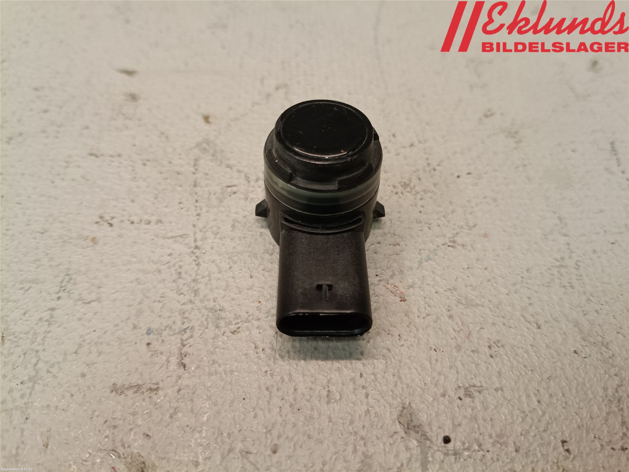 Tesla MODEL 3 17- Parkeringshjälp Backsensor