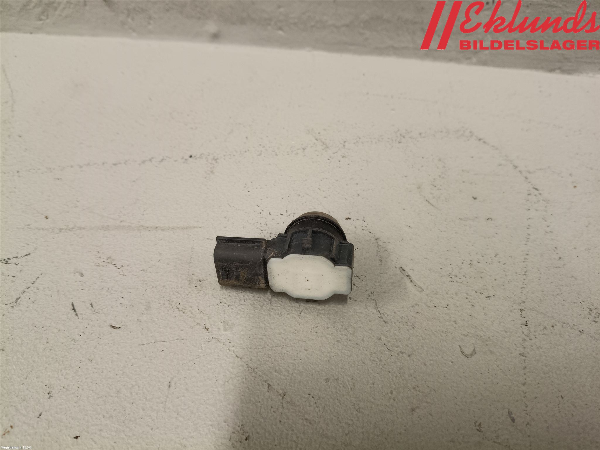 Renault CLIO IV 16-19 Parkeringshjälp Backsensor