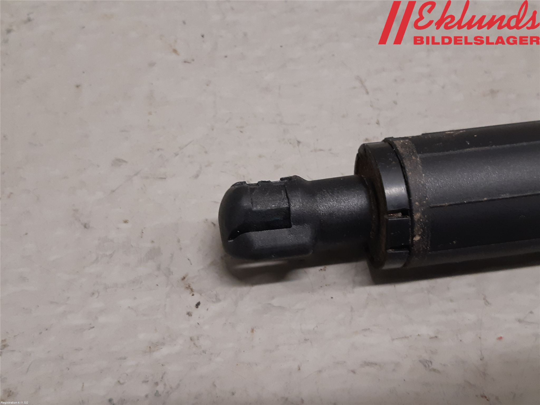 Tesla MODEL Y 21- Gasfjäder Baklucka