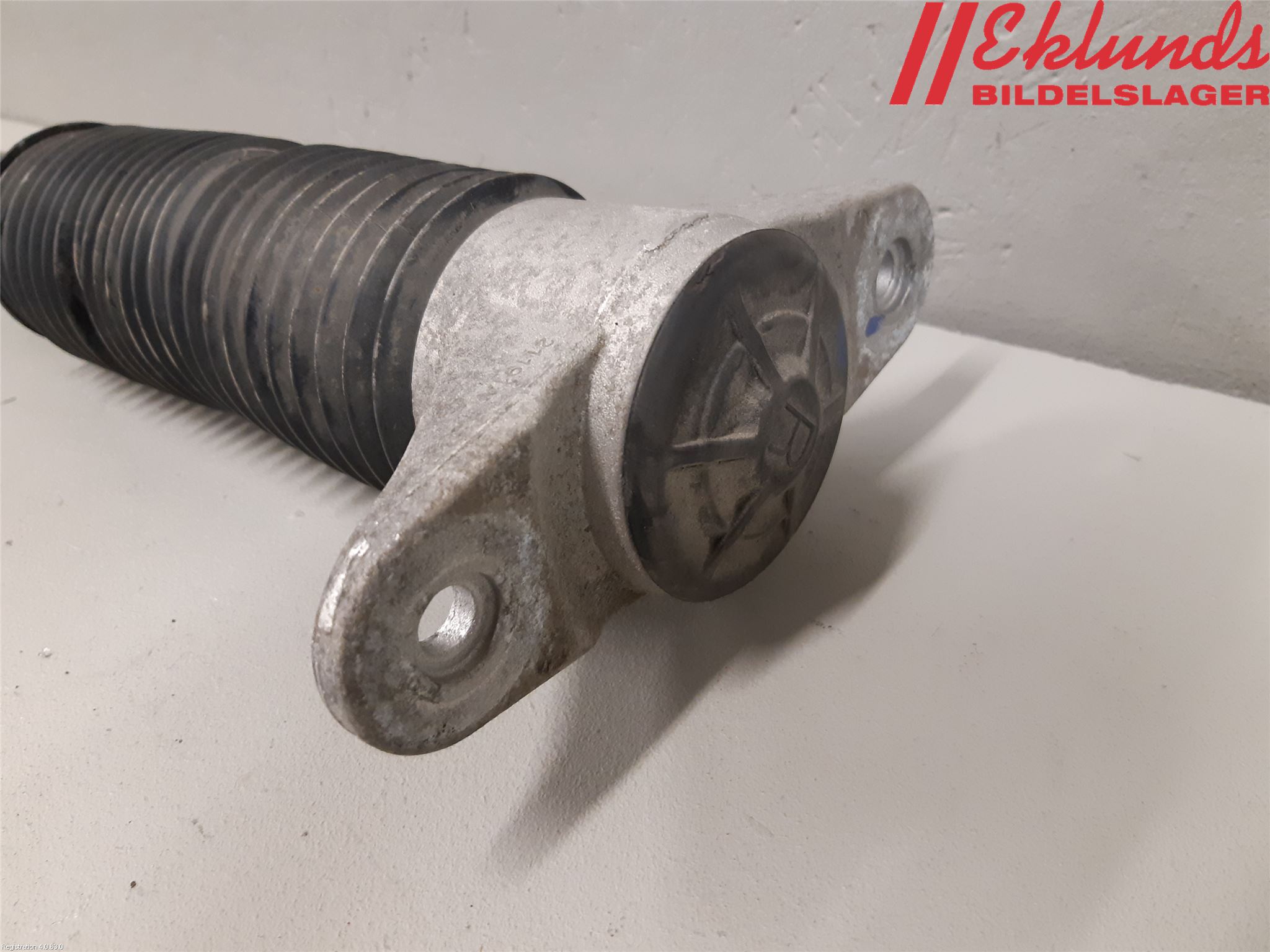 Tesla MODEL Y 21- Stötdämpare Bak