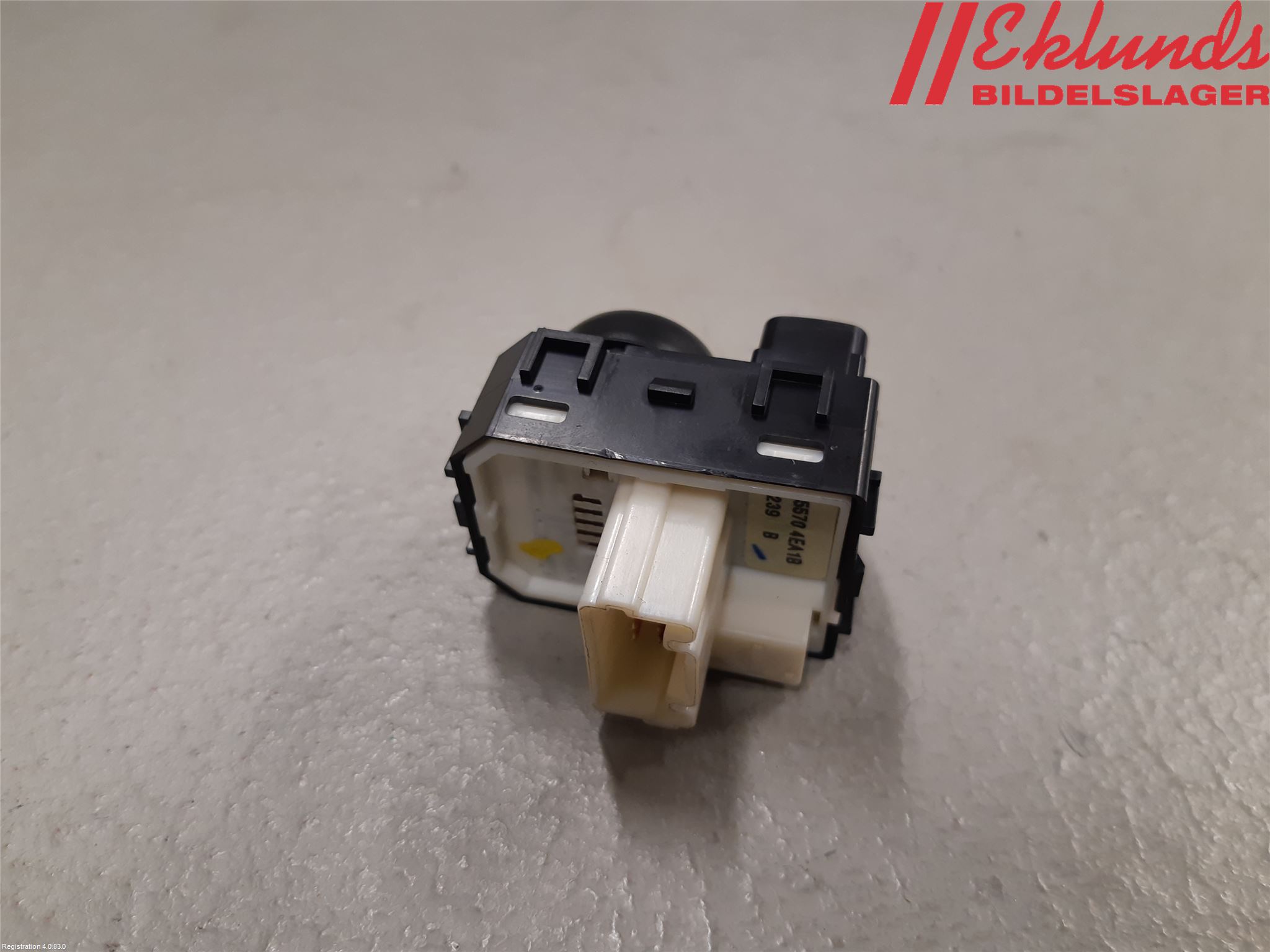 Nissan QASHQAI 17-21 Strömställare Spegel