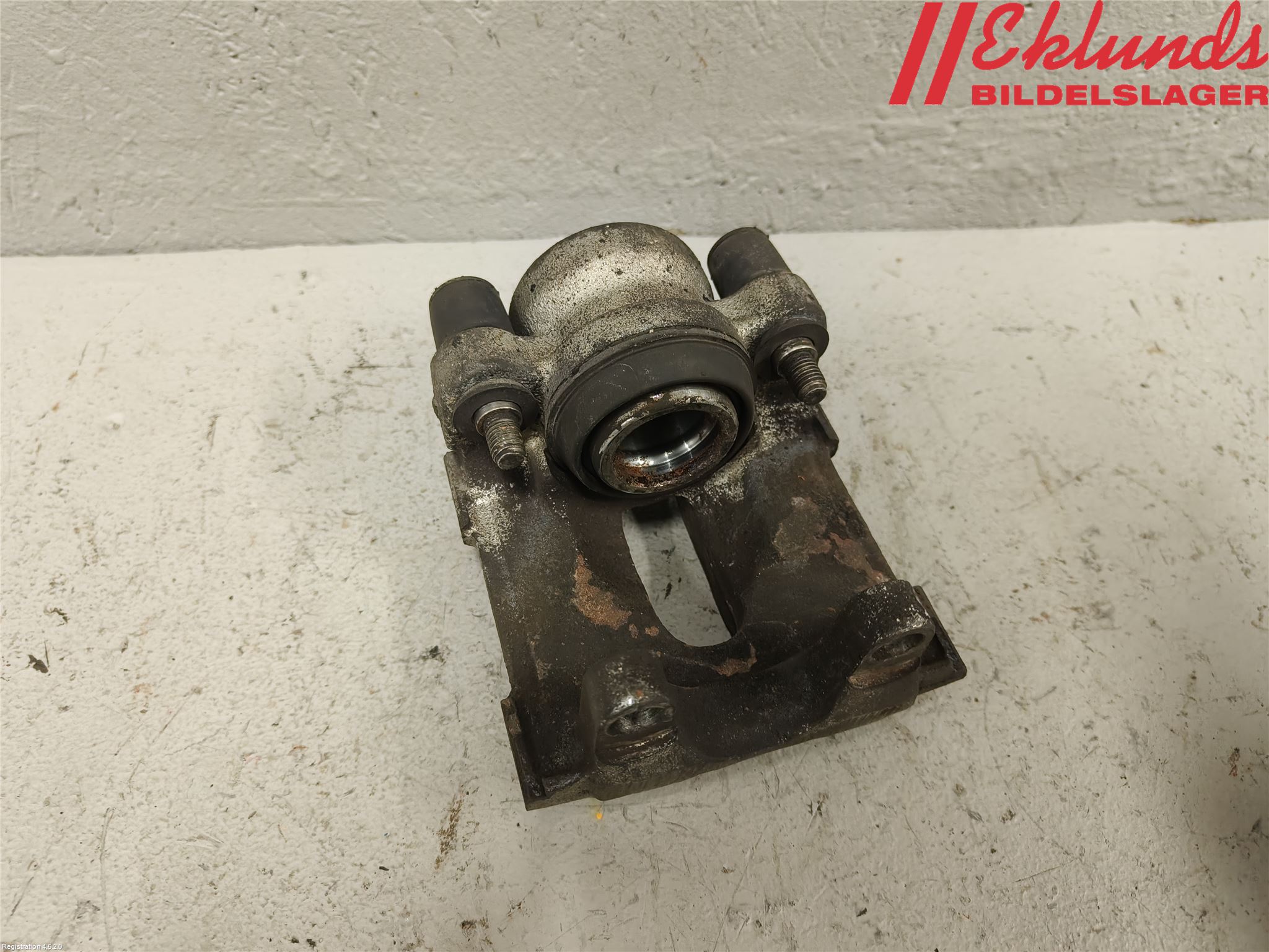 BMW 1 E87/81 5D/3D 03-11 Bromsok Bak Höger