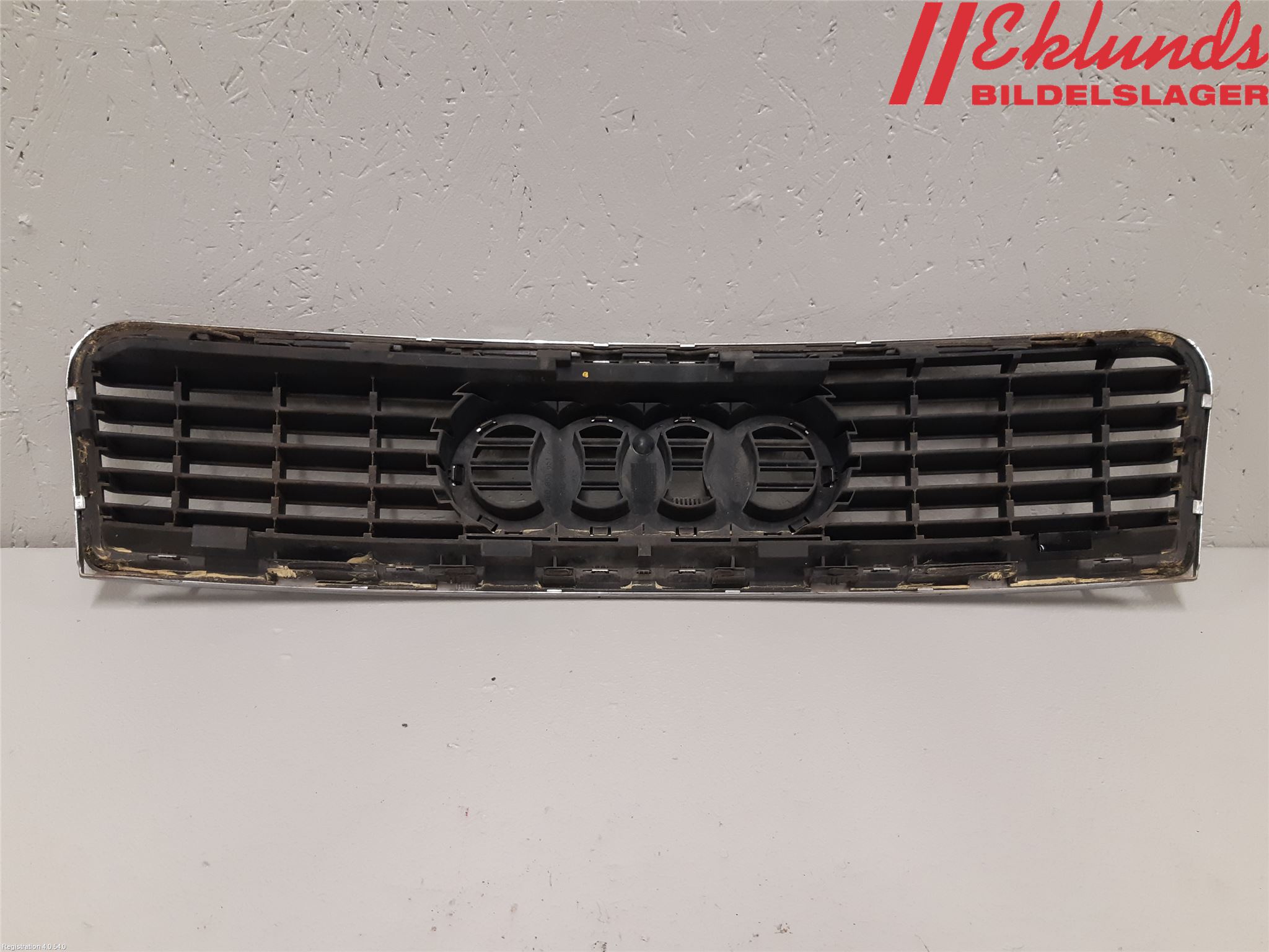 Audi A4/S4 01-05 Grill Komp