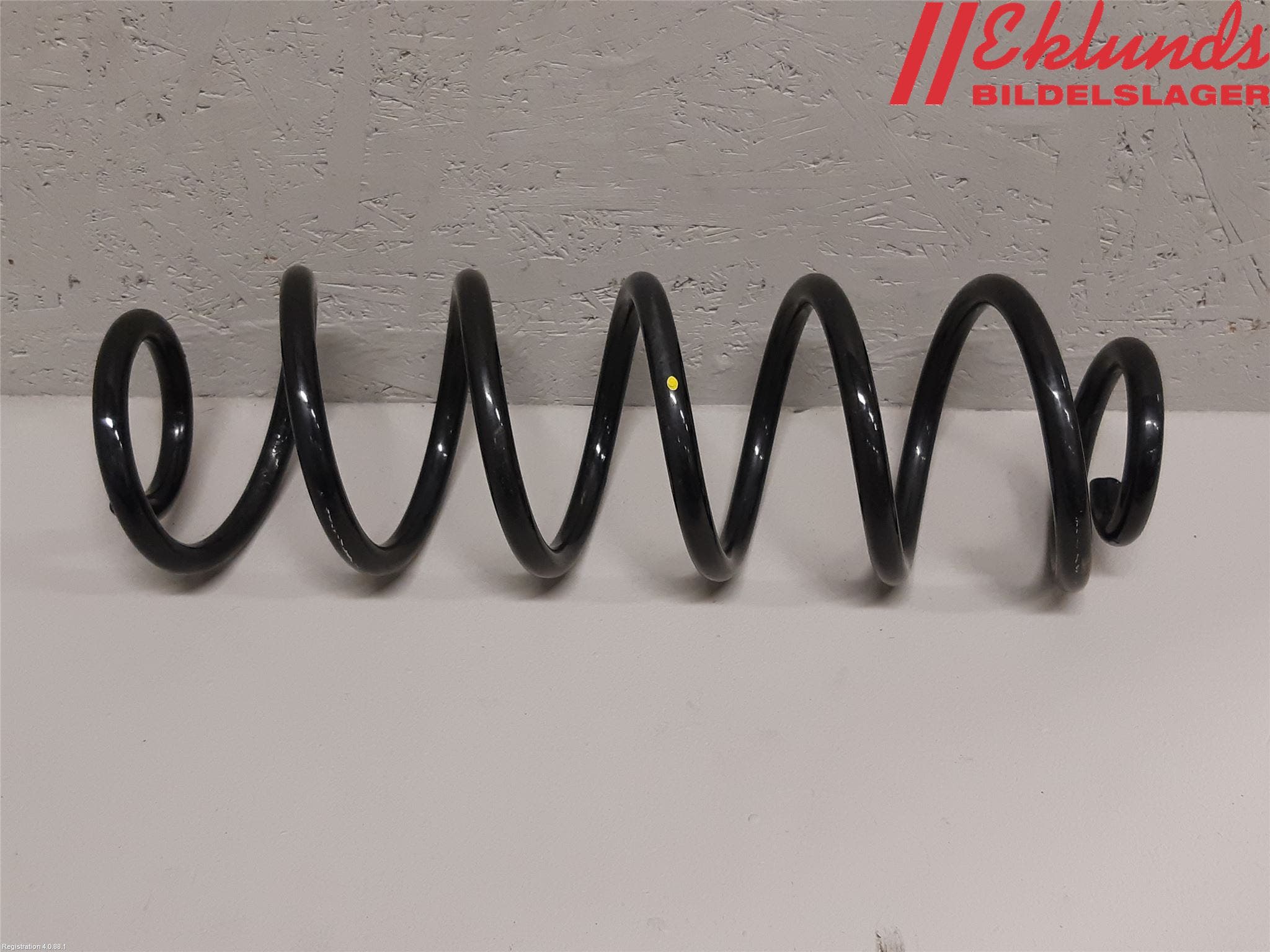 Toyota C-HR 16-23 Fjäder Bak