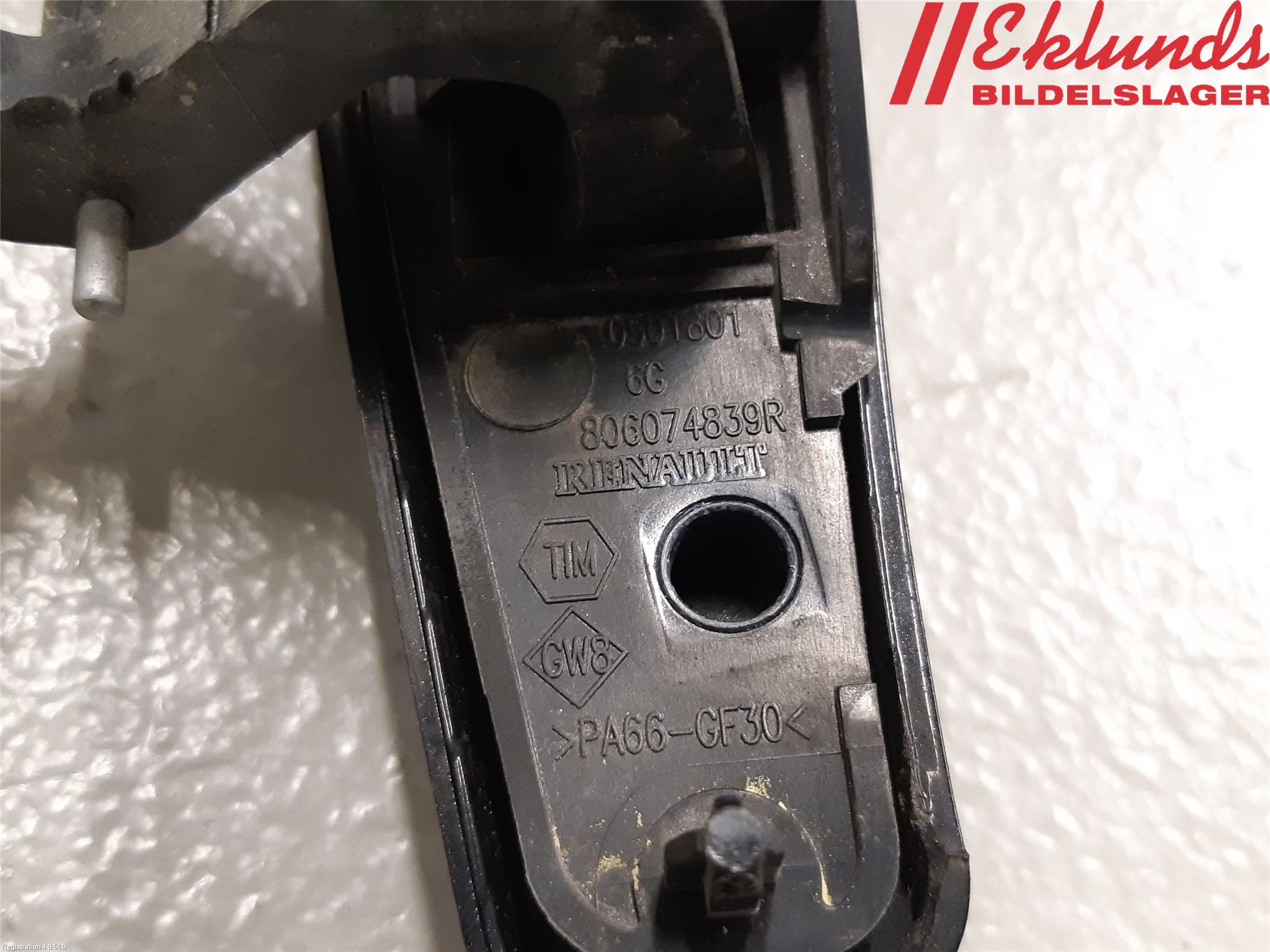 Dacia DUSTER 10-17 Dörrhandtag Yttre Vä