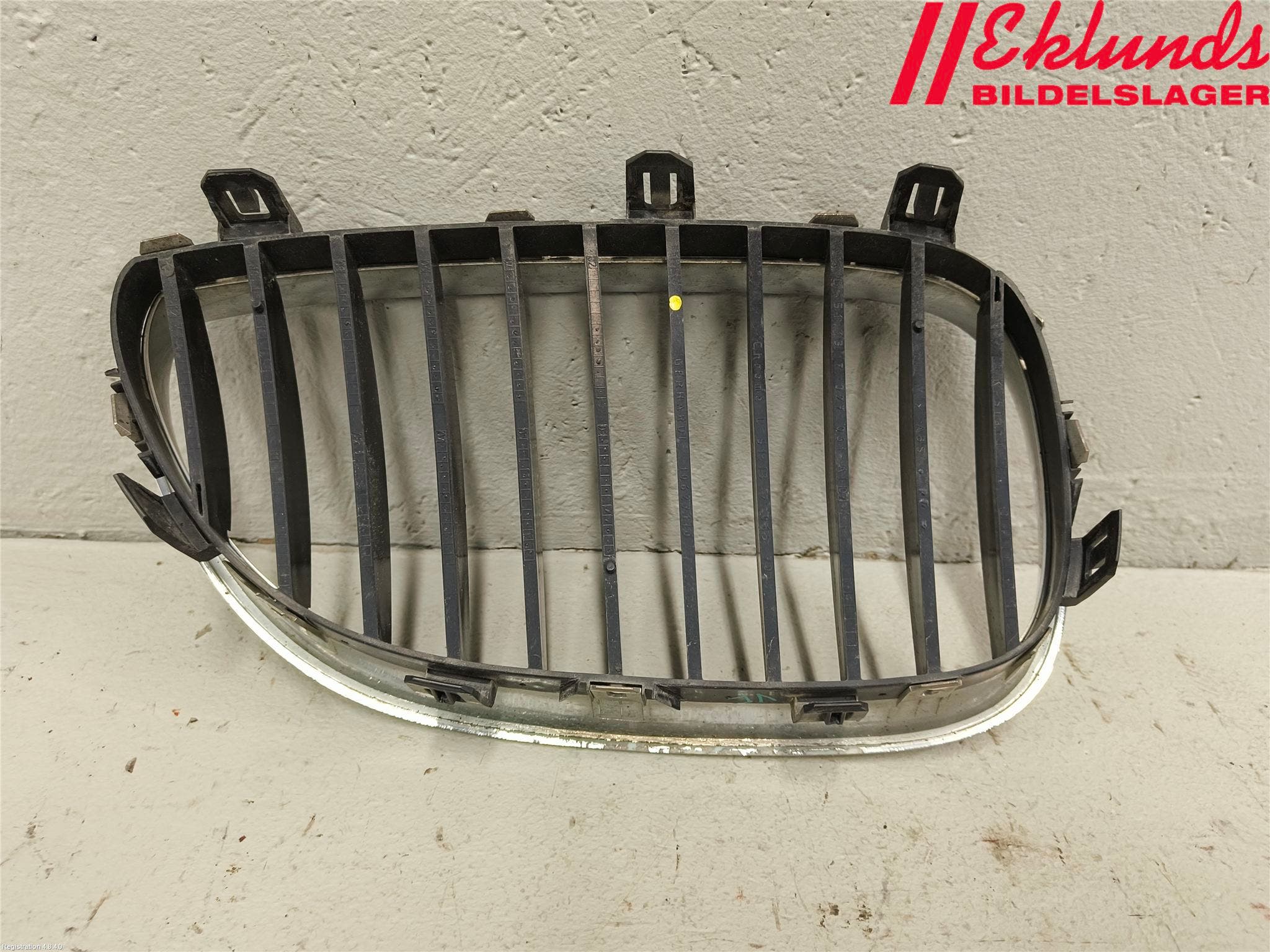 BMW 5 E60/61 Sed/Tou 02-10 Grilldel Mitt