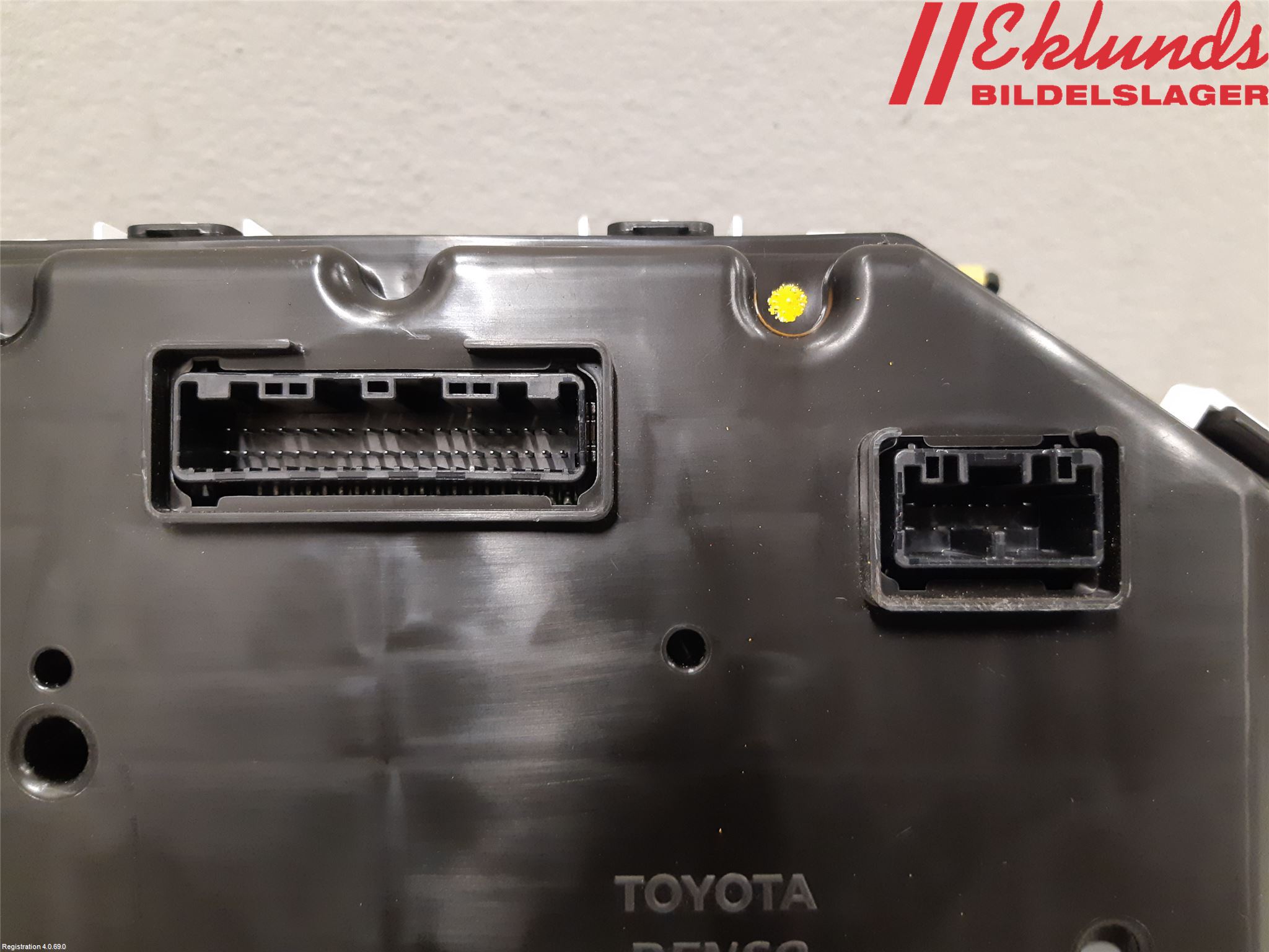 Toyota YARIS XP130 15-20 Instrument Komb