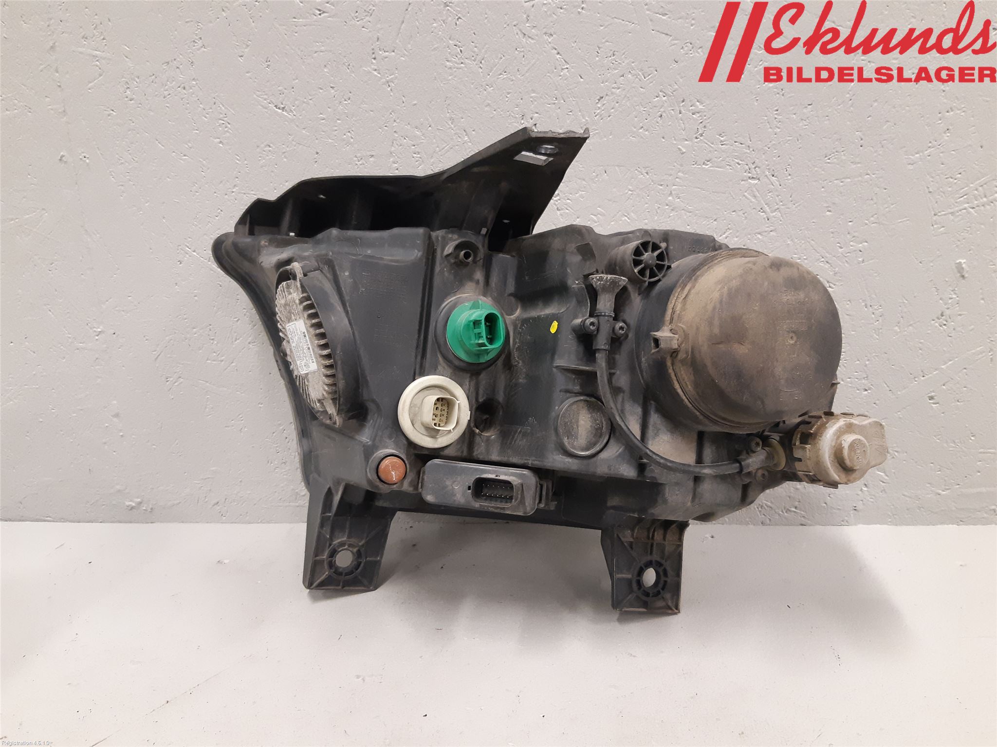 Dodge DURANGO Strålkastare Höger