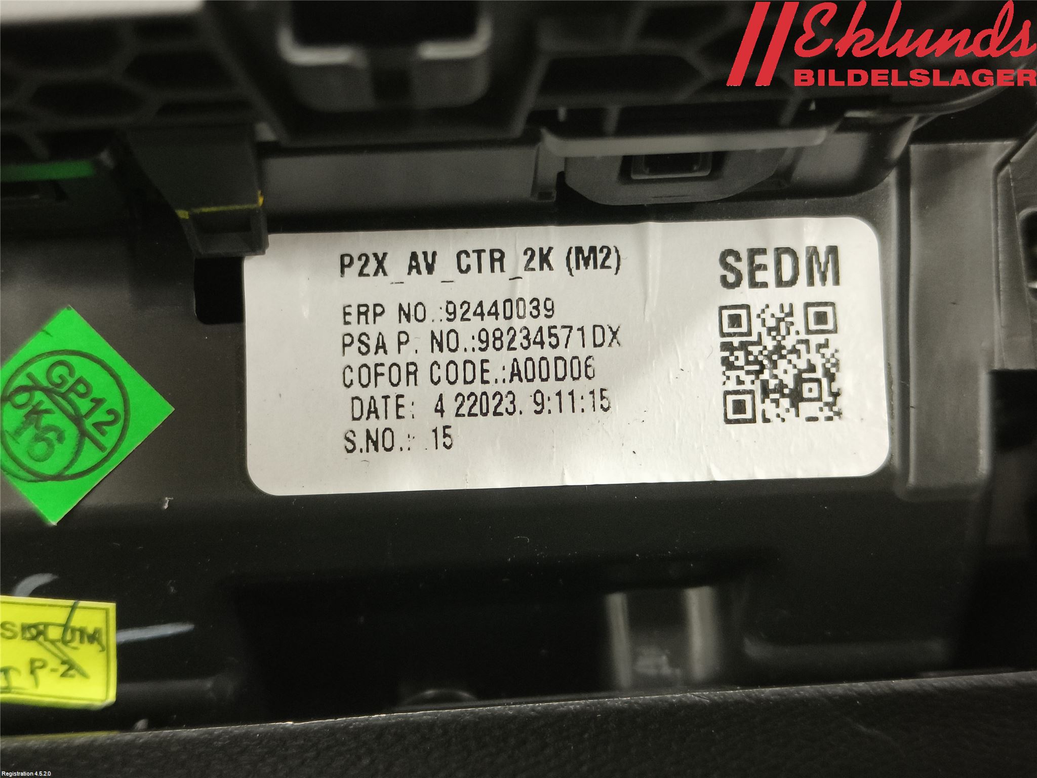 Peugeot 2008/E-2008 20- Instrumentbräda
