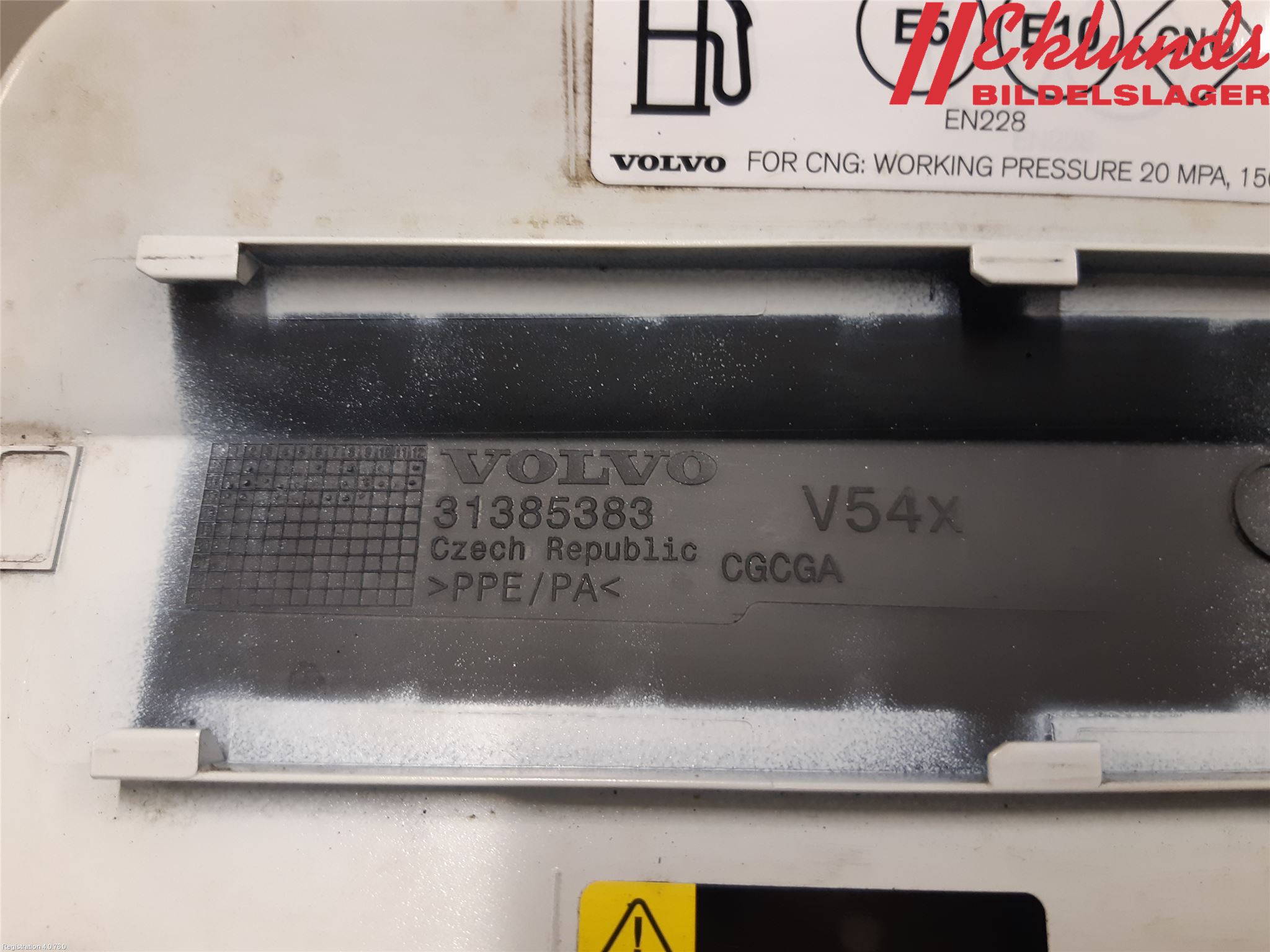 Volvo V90 17->> Tanklucka