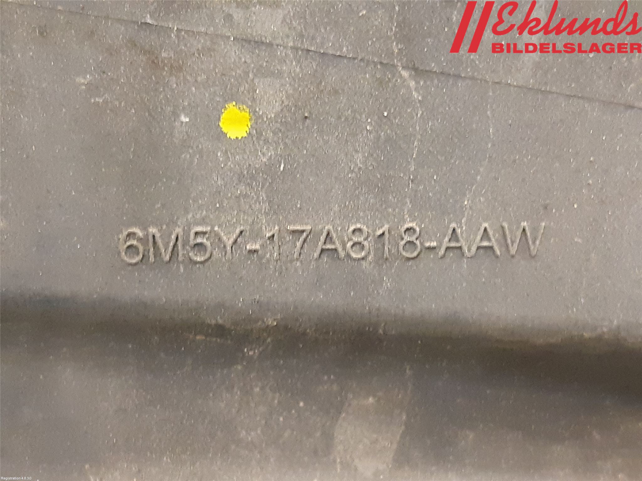 Ford FOCUS     04-07 Stötfångardel Bak Vä