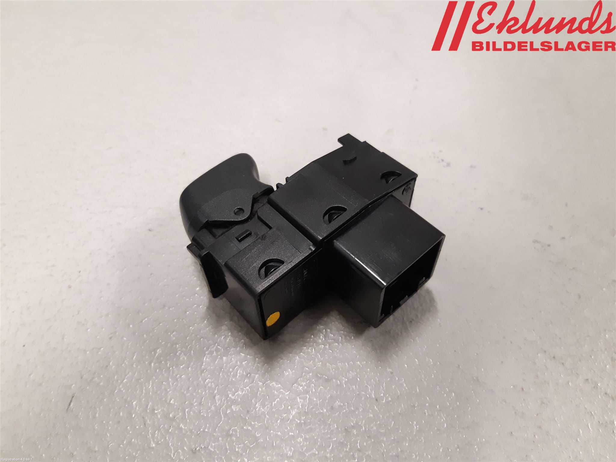 Volvo V70 05-08 Strömställare Elhiss