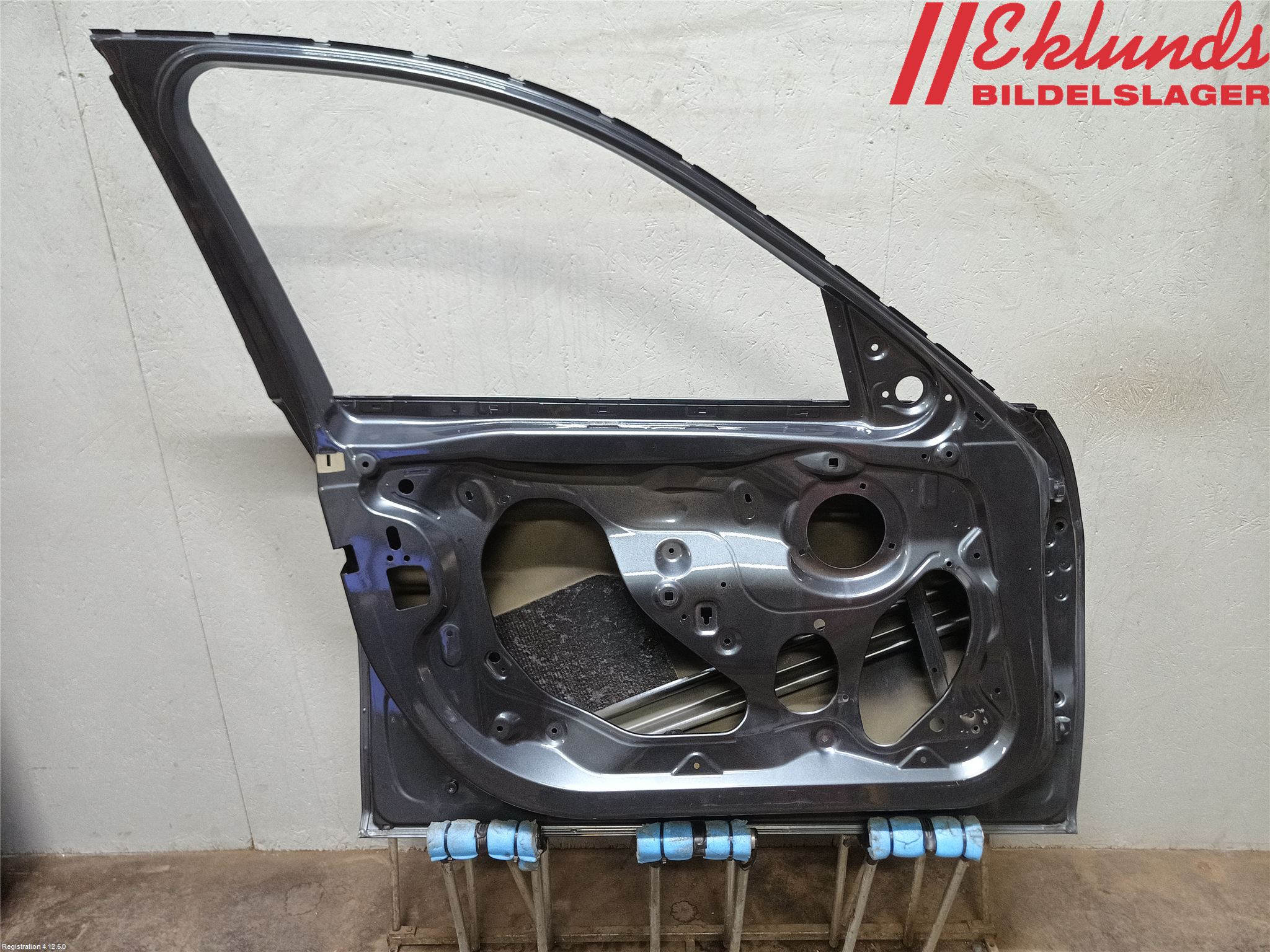 BMW 3 F30/F31/F80 12-19 Dörr Fram Vänster