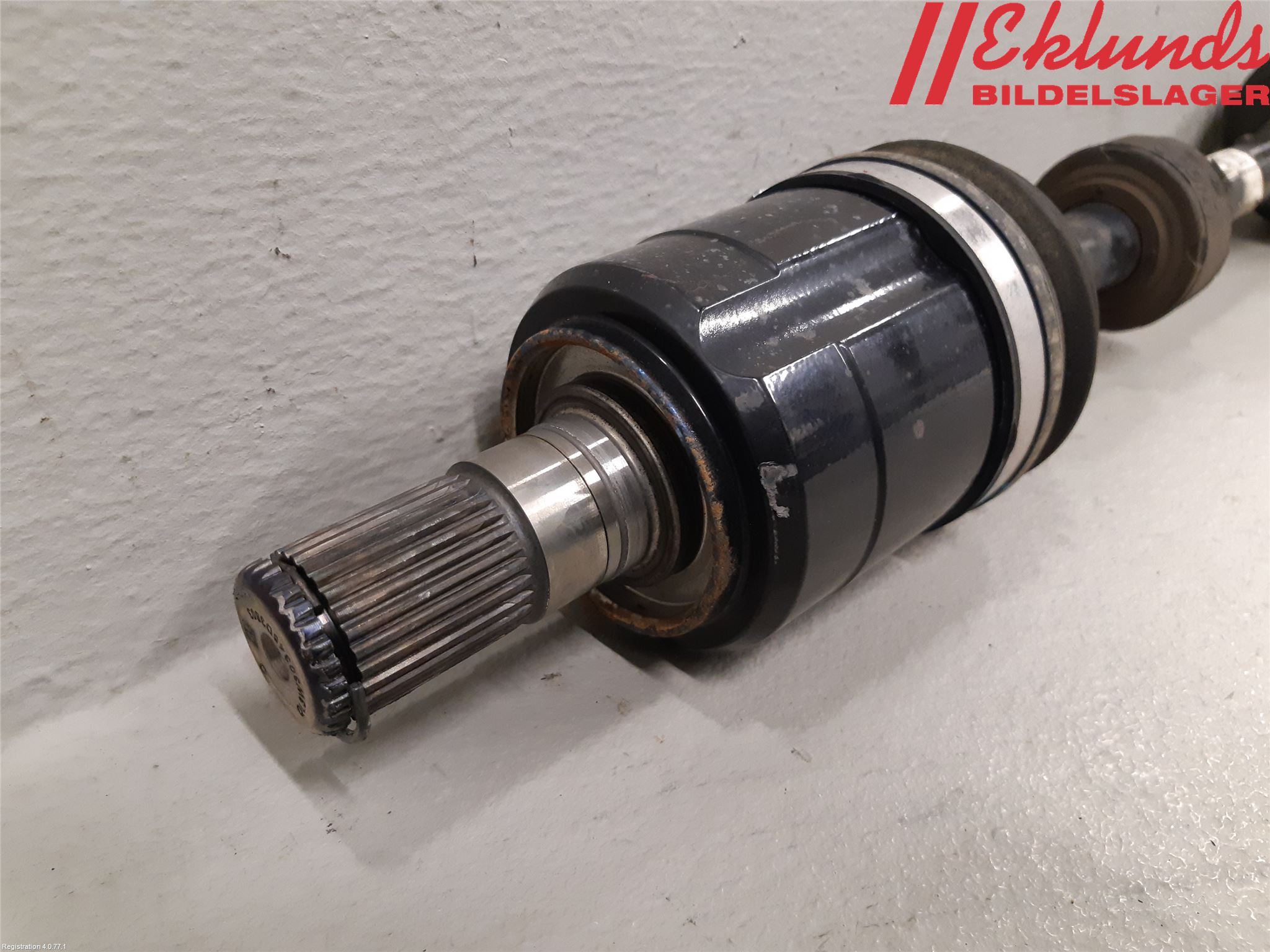 Kia SPORTAGE (QL) 16-21 Drivaxel Fram Vänster