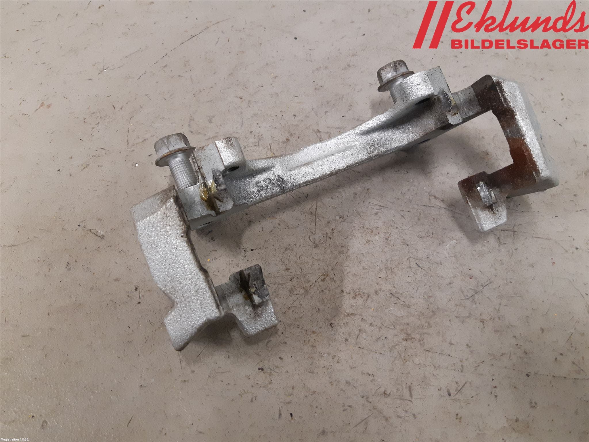 Toyota YARIS XP21 20- Bromsokshållare