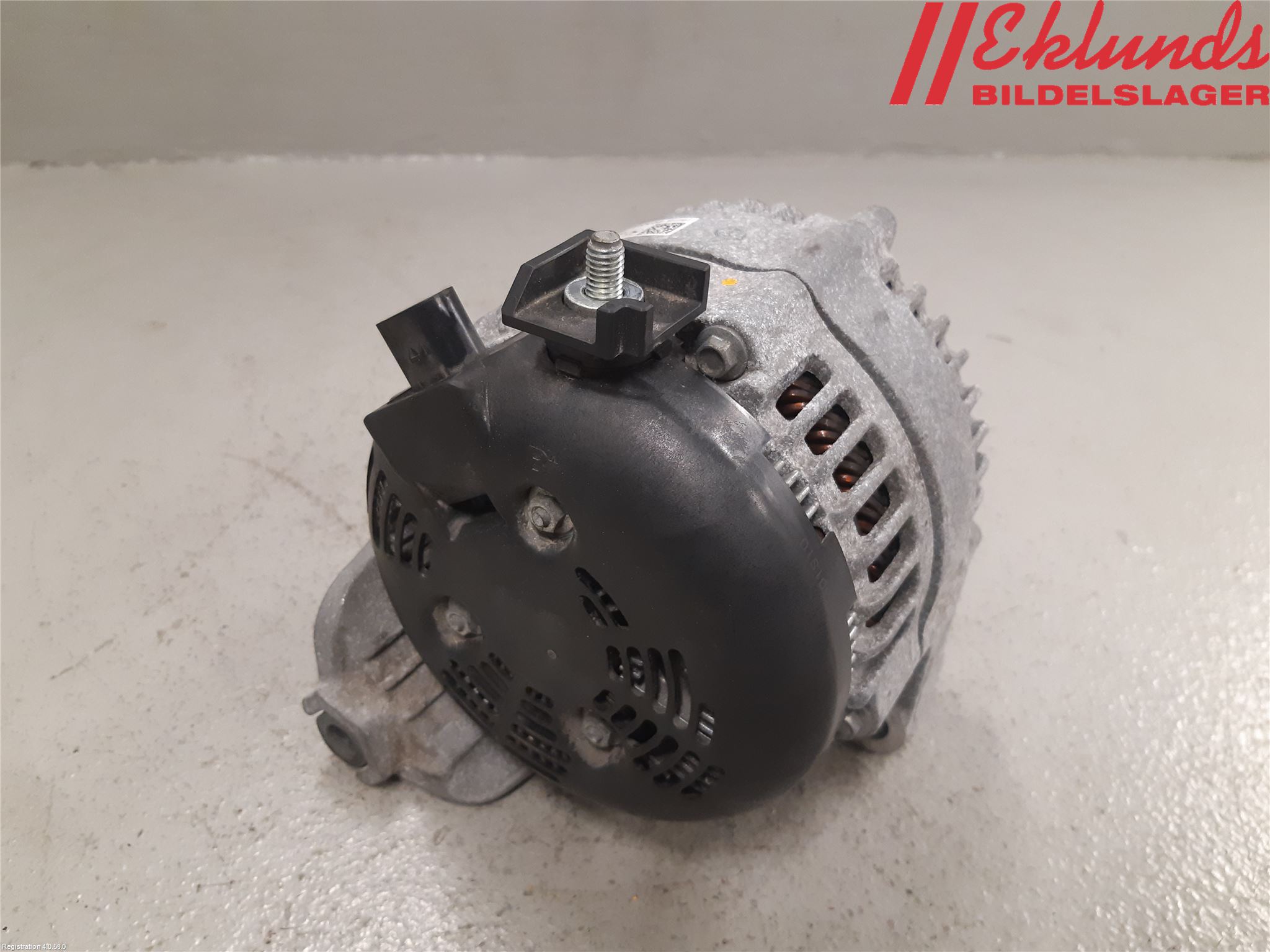BMW 5 F10/F11/F18 09-17 Generator