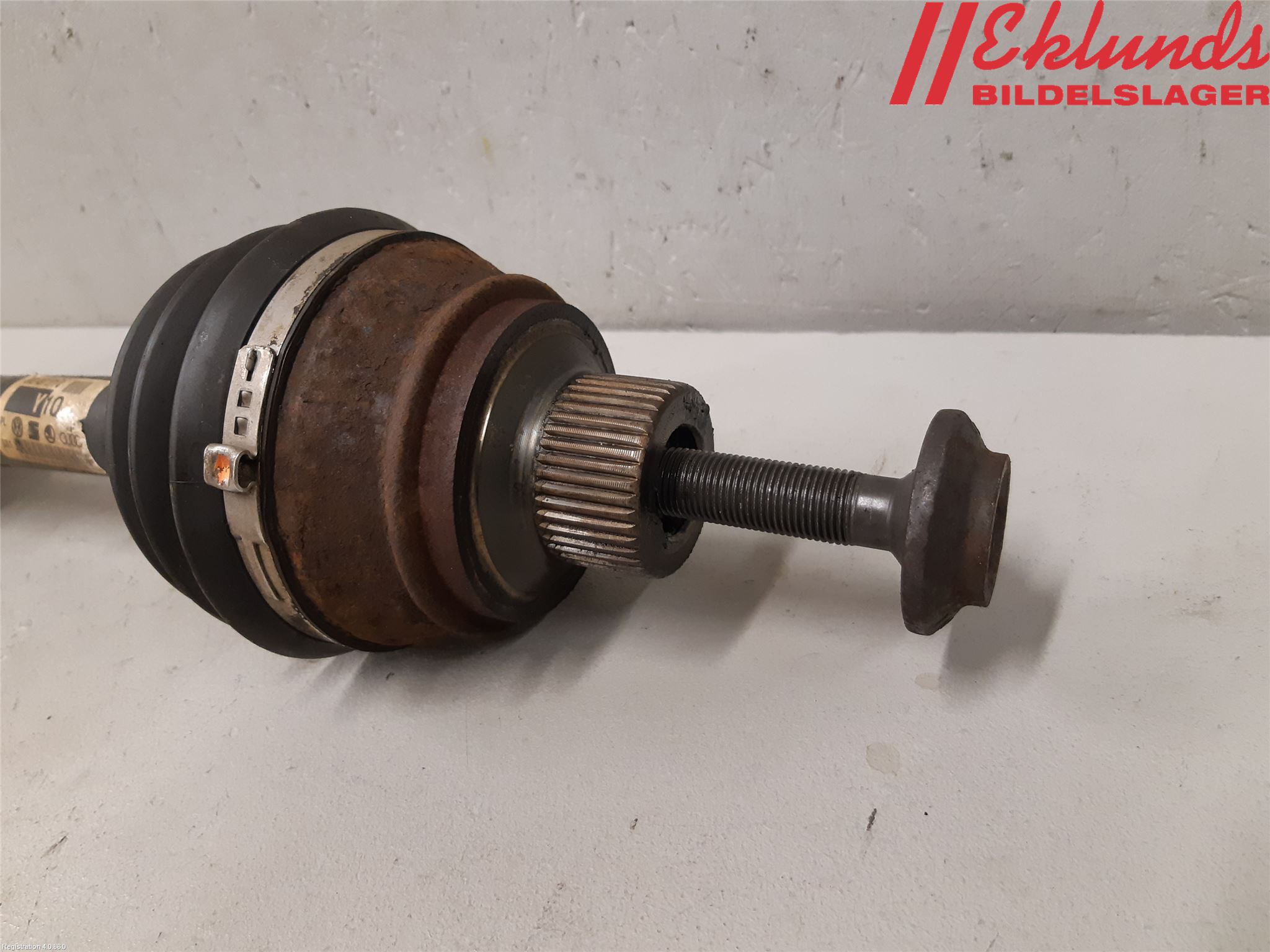 Audi A4/S4 08-11 Drivaxel Fram Höger