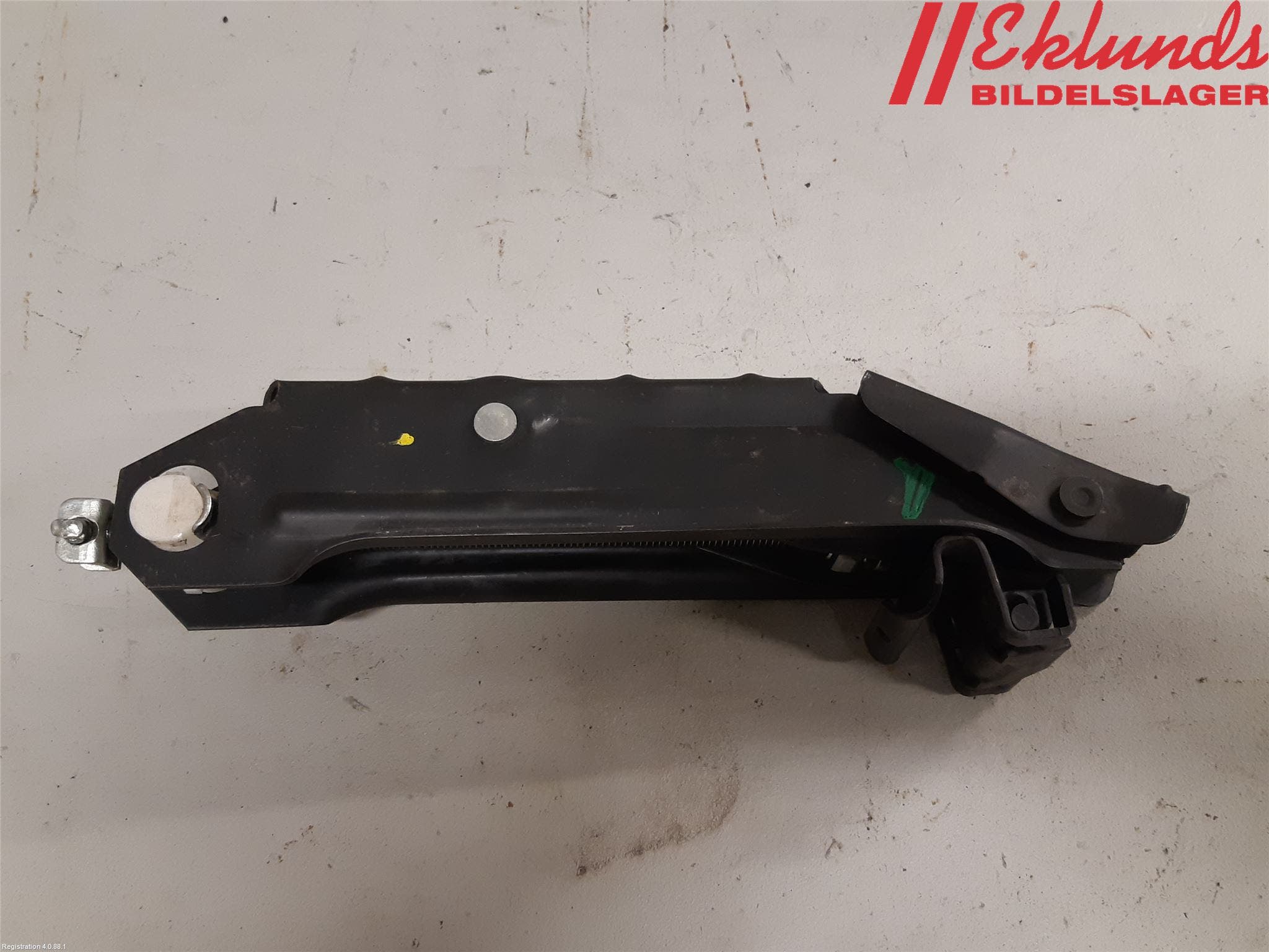 Volkswagen VW GOLF V 04-09 Domkraft