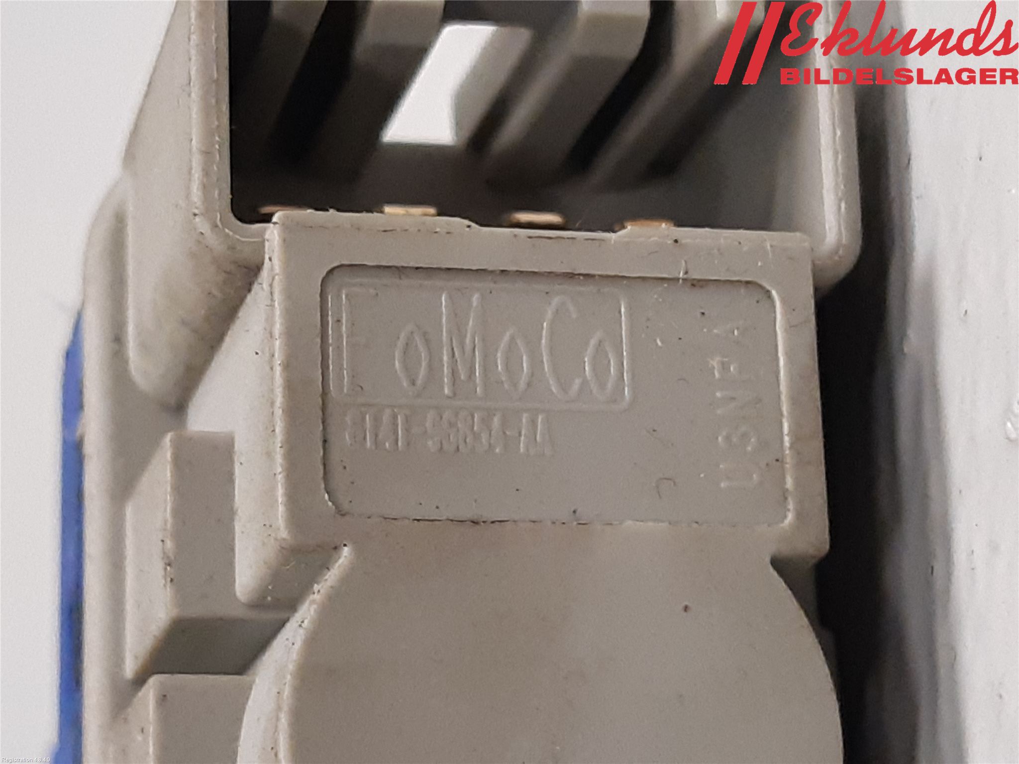 Ford MUSTANG VI 15-22 Bromsljuskontakt