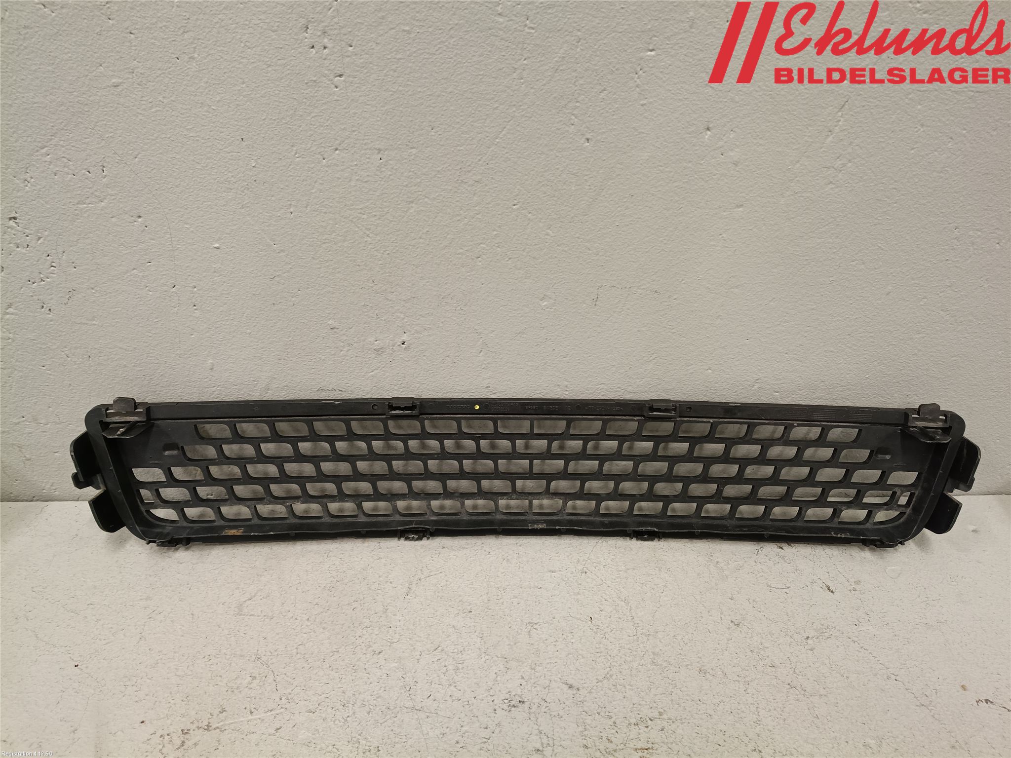 Volvo V70 08-13 Grilldel Mitt