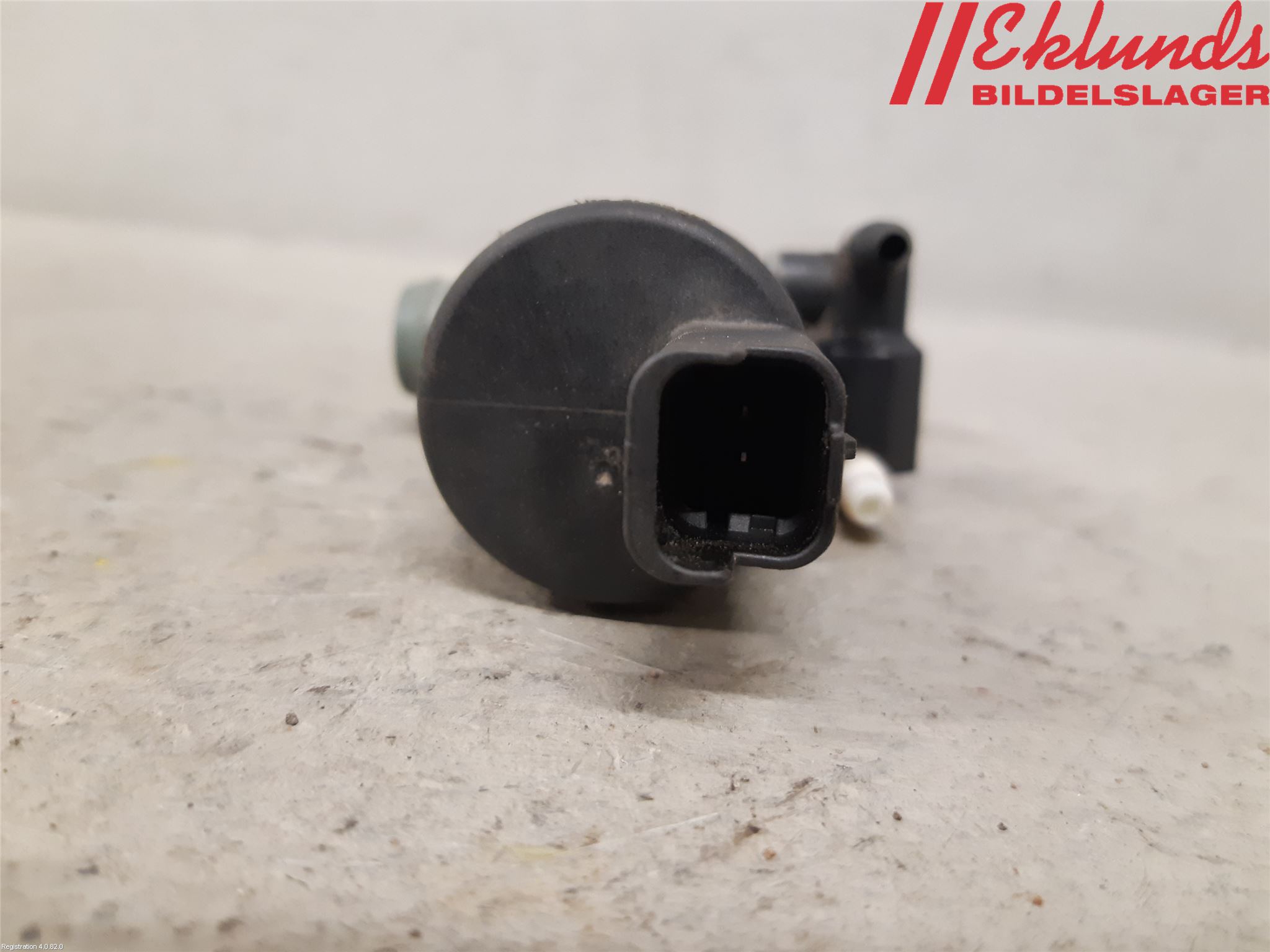 Nissan QASHQAI+2  08-10 Spolarpump Vindruta