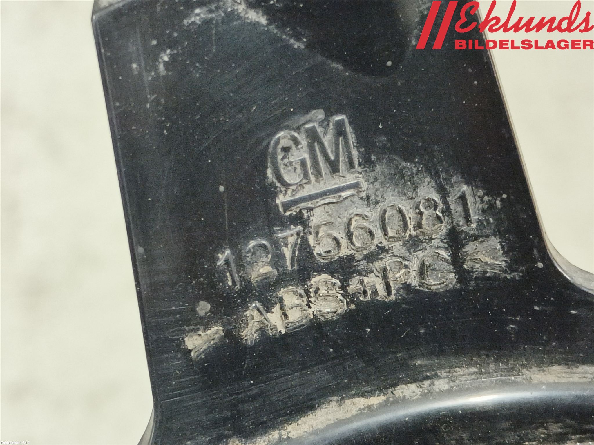 Saab 9-5     06-10 Dimljussarg Fram