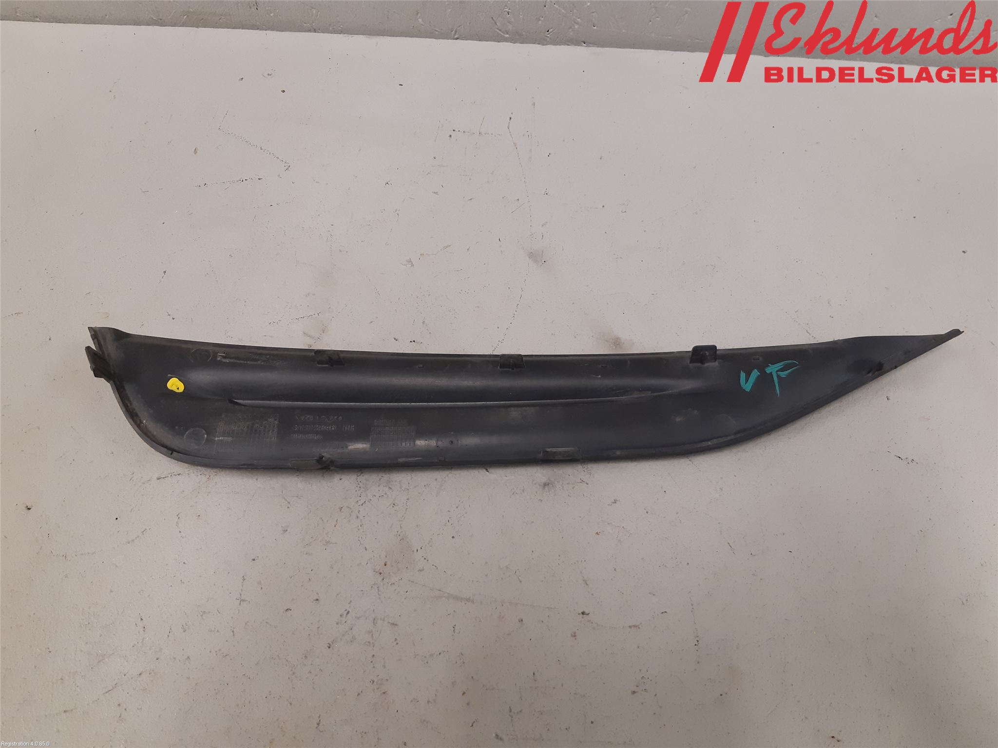 Volvo V60 CROSS COUNTRY 16-18 Stöt Utfyllnad-List-Grill