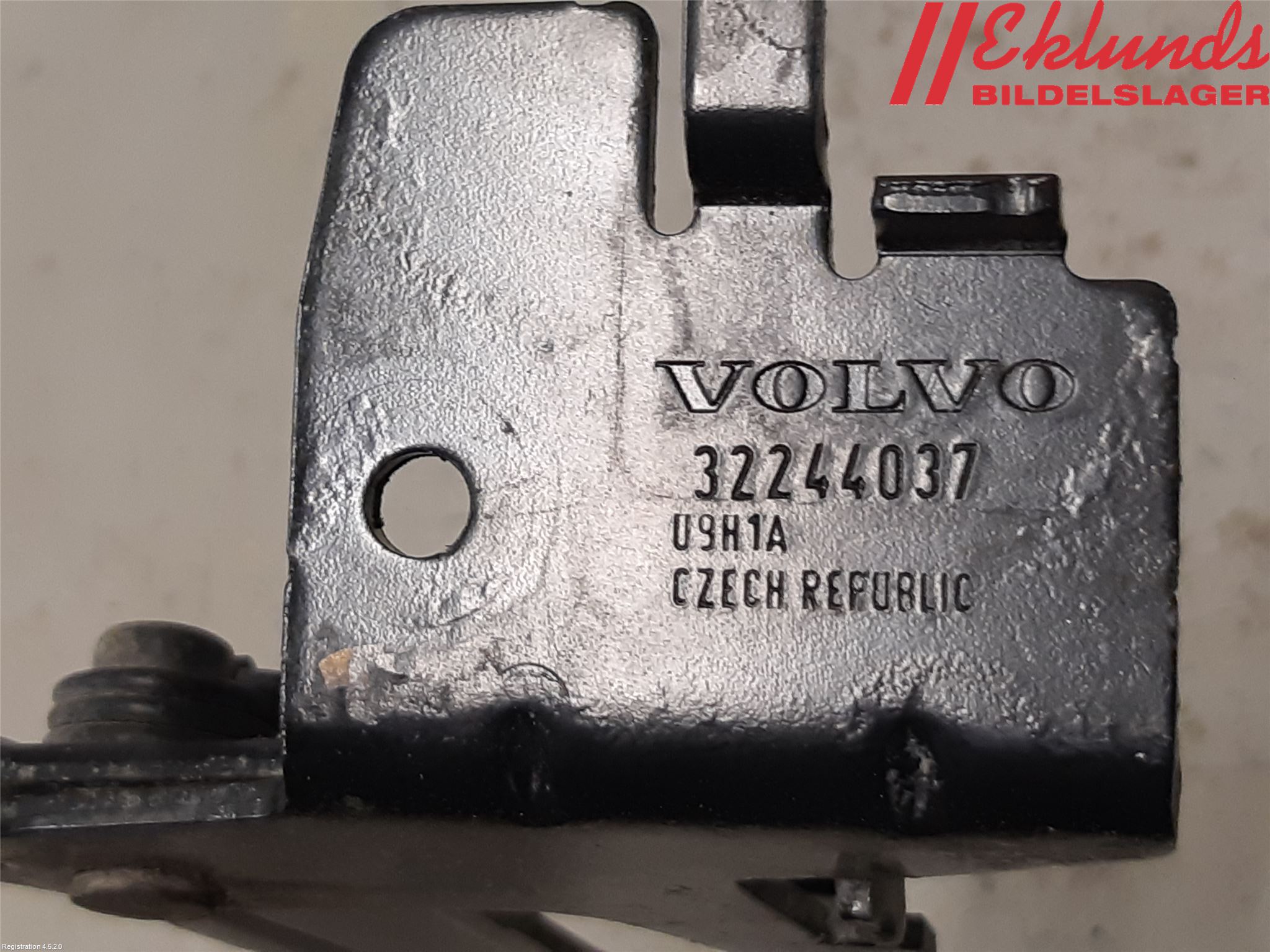 Volvo XC40/RECHARGE 18- Huvlås