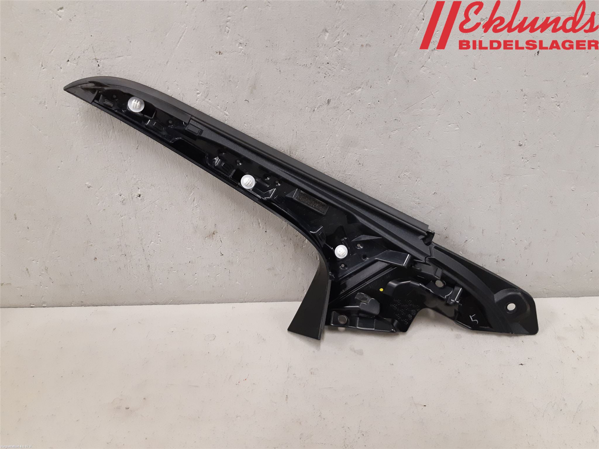 Lexus NX 340h/450h+ 21- Spoiler Baklucka