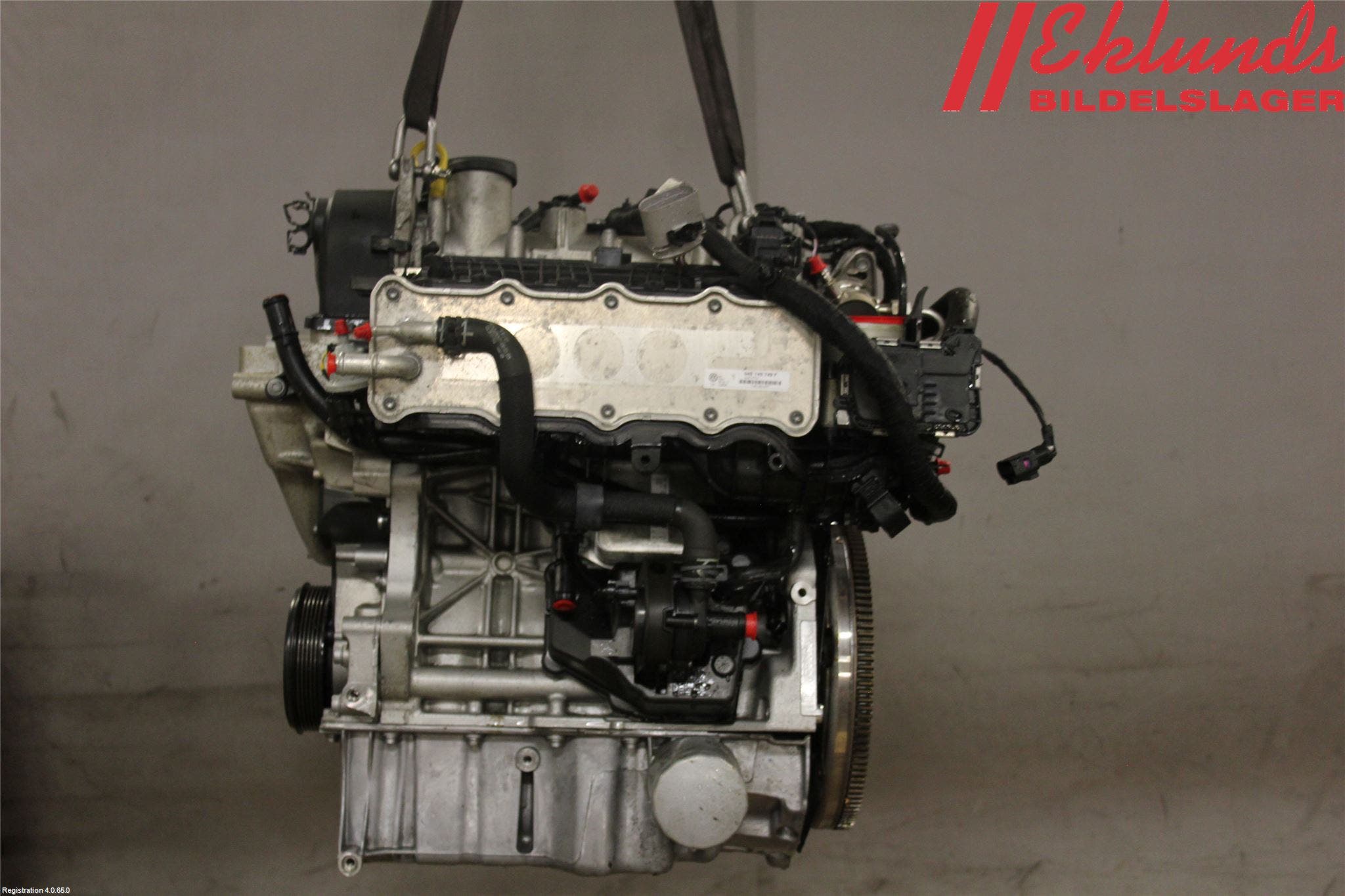 Volkswagen VW GOLF SPORTSVAN 15-20 Motor Bensin