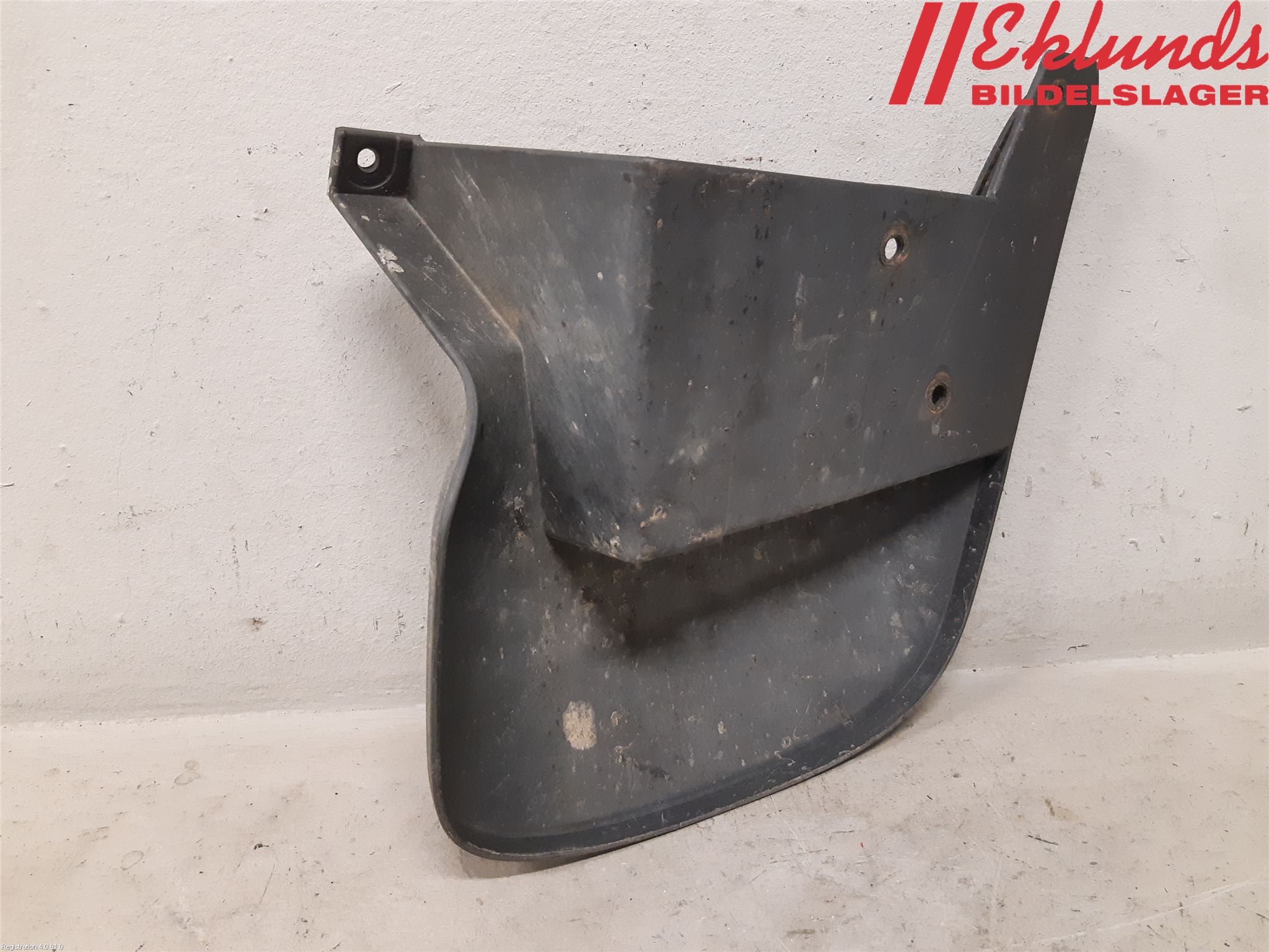 Mitsubishi L200 06-15 Stänkskydd