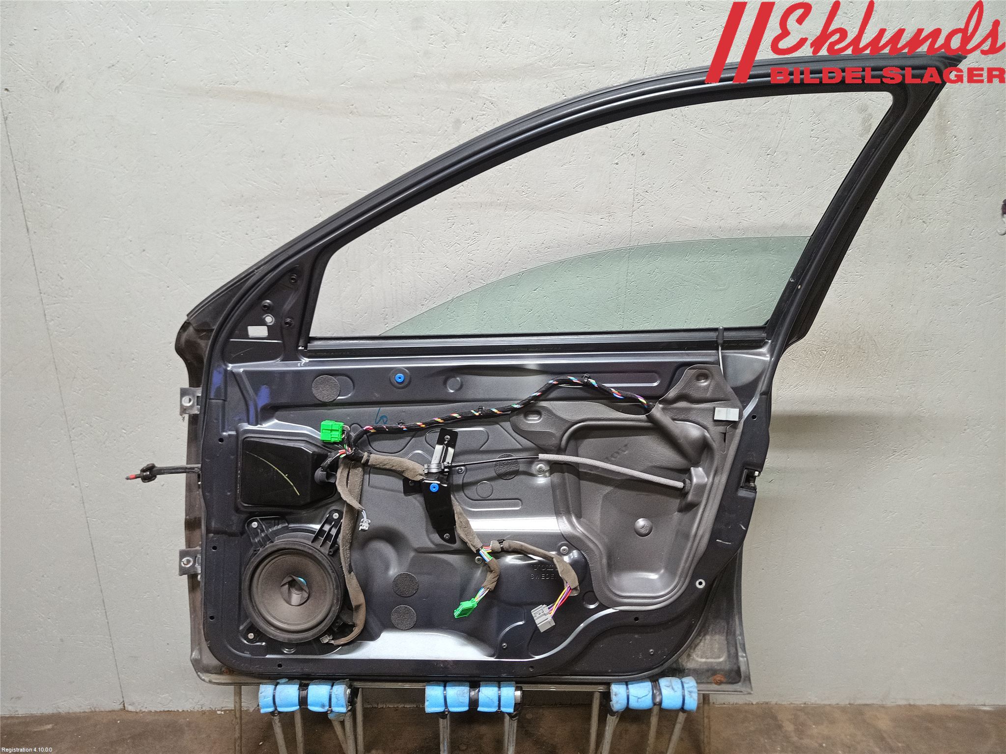 Volvo S60 05-10 Dörr Fram Höger