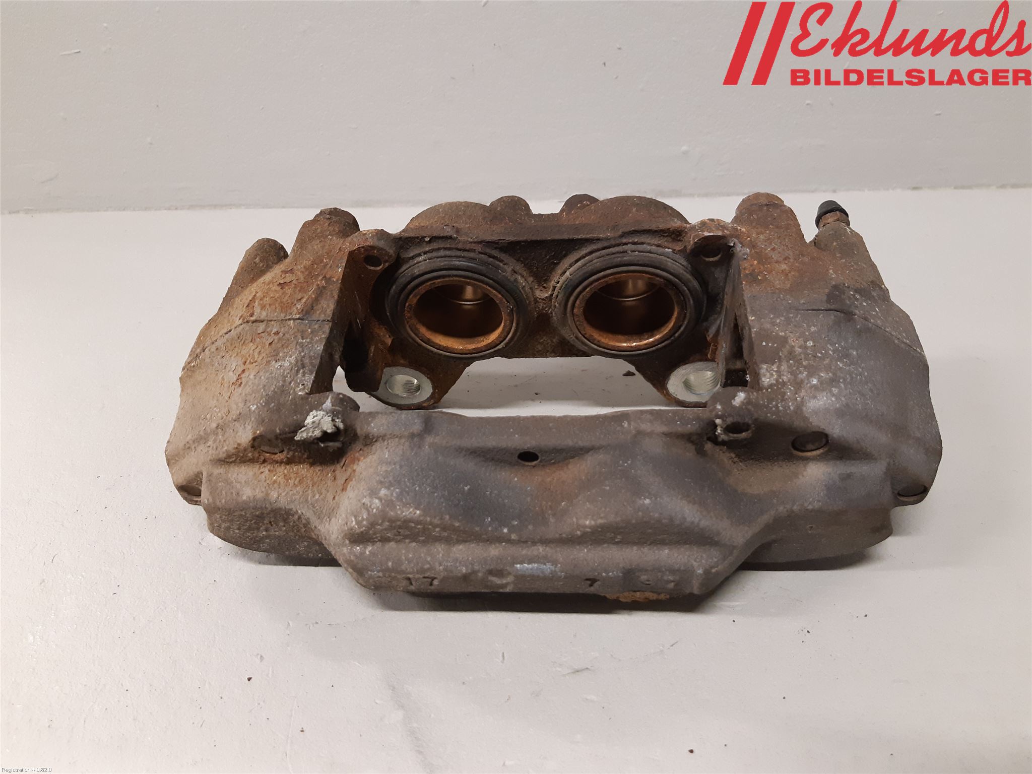 Toyota HILUX 16- Bromsok Fram Höger