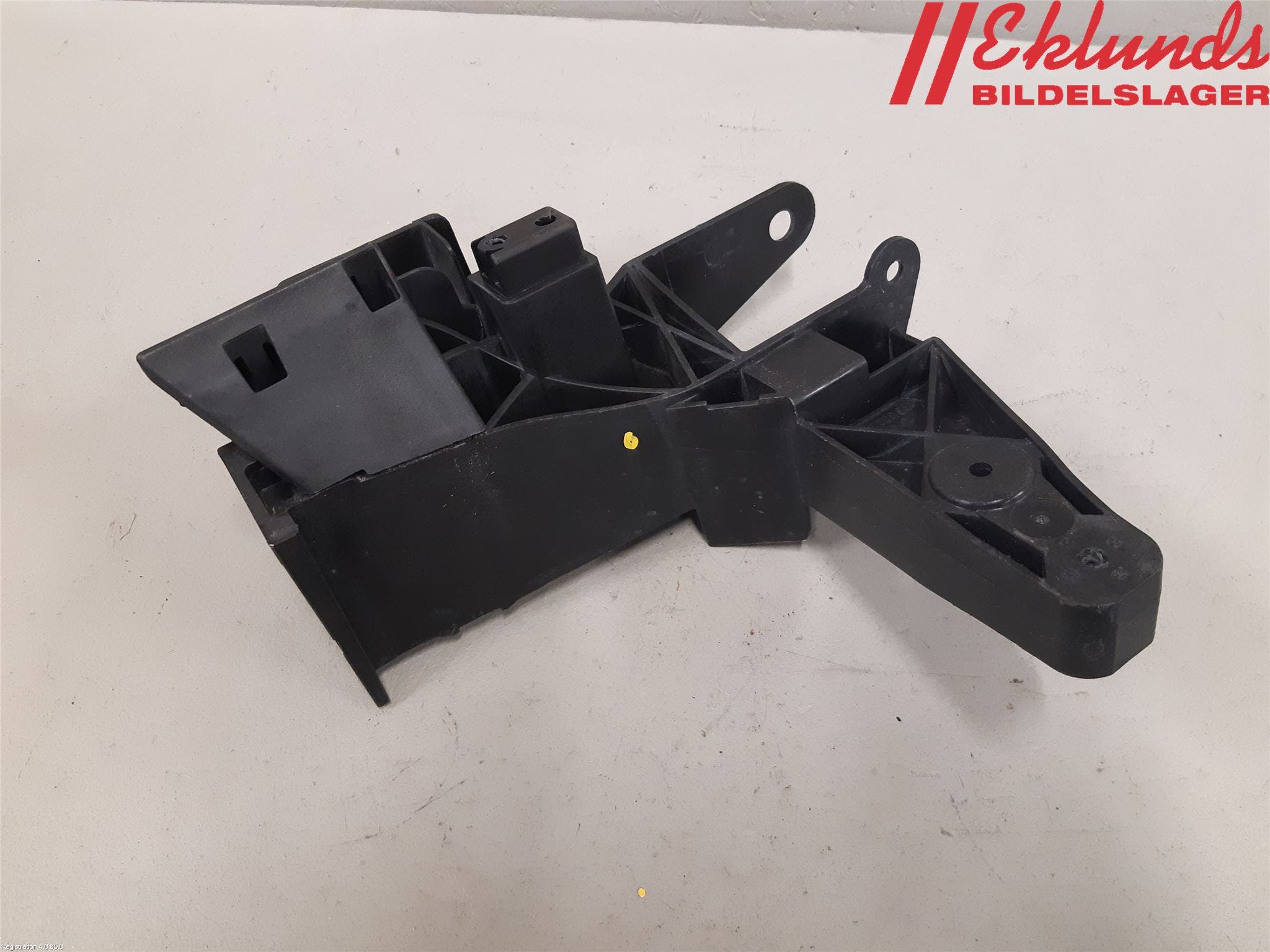 Mercedes-Benz MB A-KLASS (W177) 18- Frontplåt