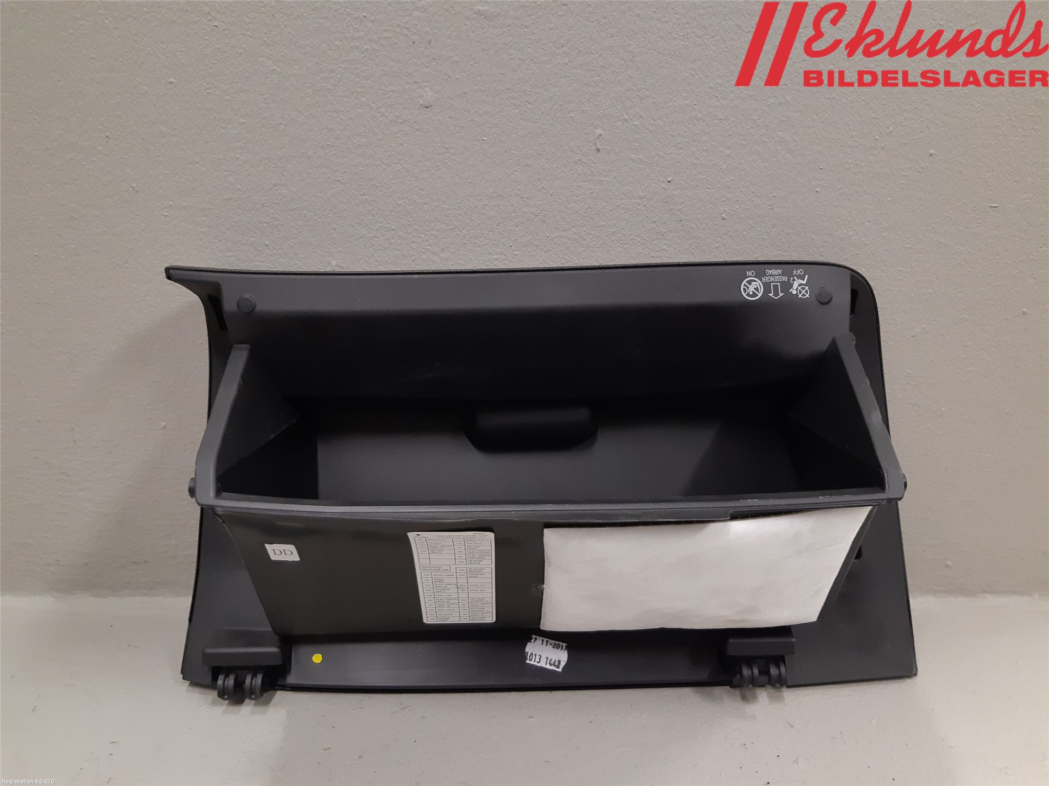 Nissan NAVARA, TREK-1 17-21 Handskfack