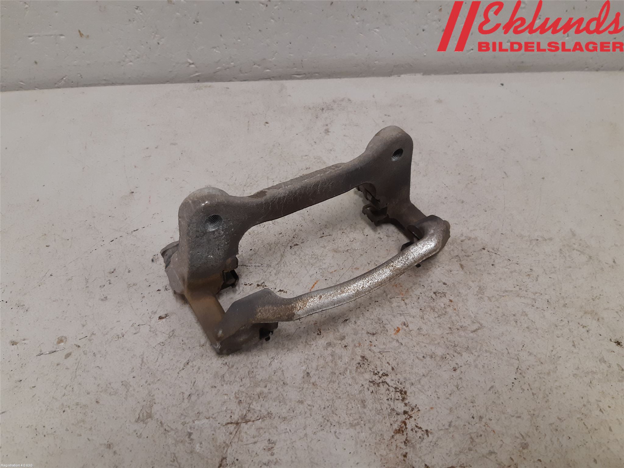 Toyota COROLLA 19- Bromsokshållare