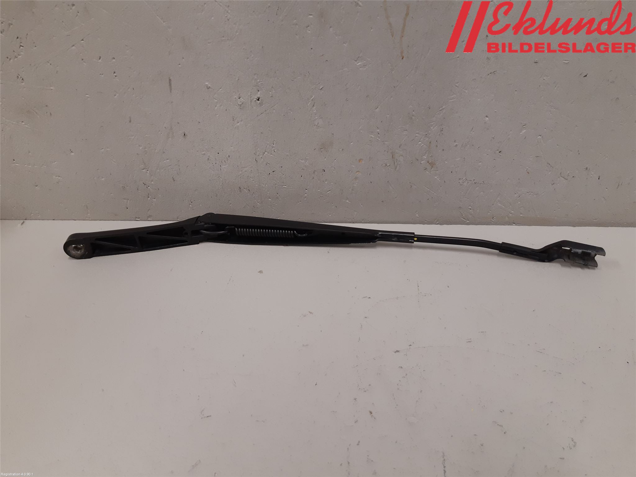 Volkswagen VW PASSAT 15-19 Torkararm Armar Vindruta